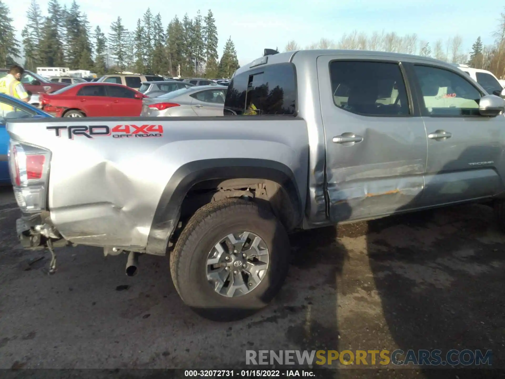 6 Photograph of a damaged car 3TMCZ5AN5MM423878 TOYOTA TACOMA 4WD 2021