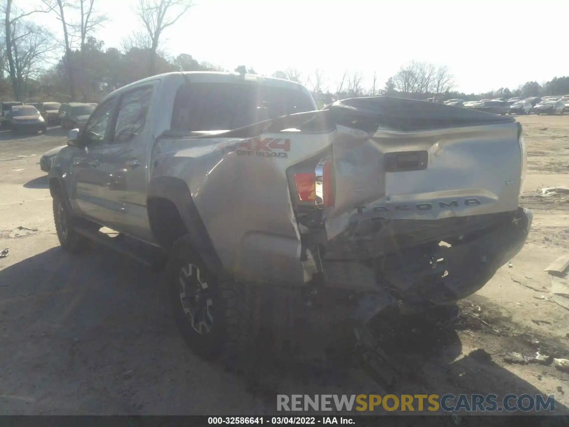 3 Photograph of a damaged car 3TMCZ5AN5MM432323 TOYOTA TACOMA 4WD 2021