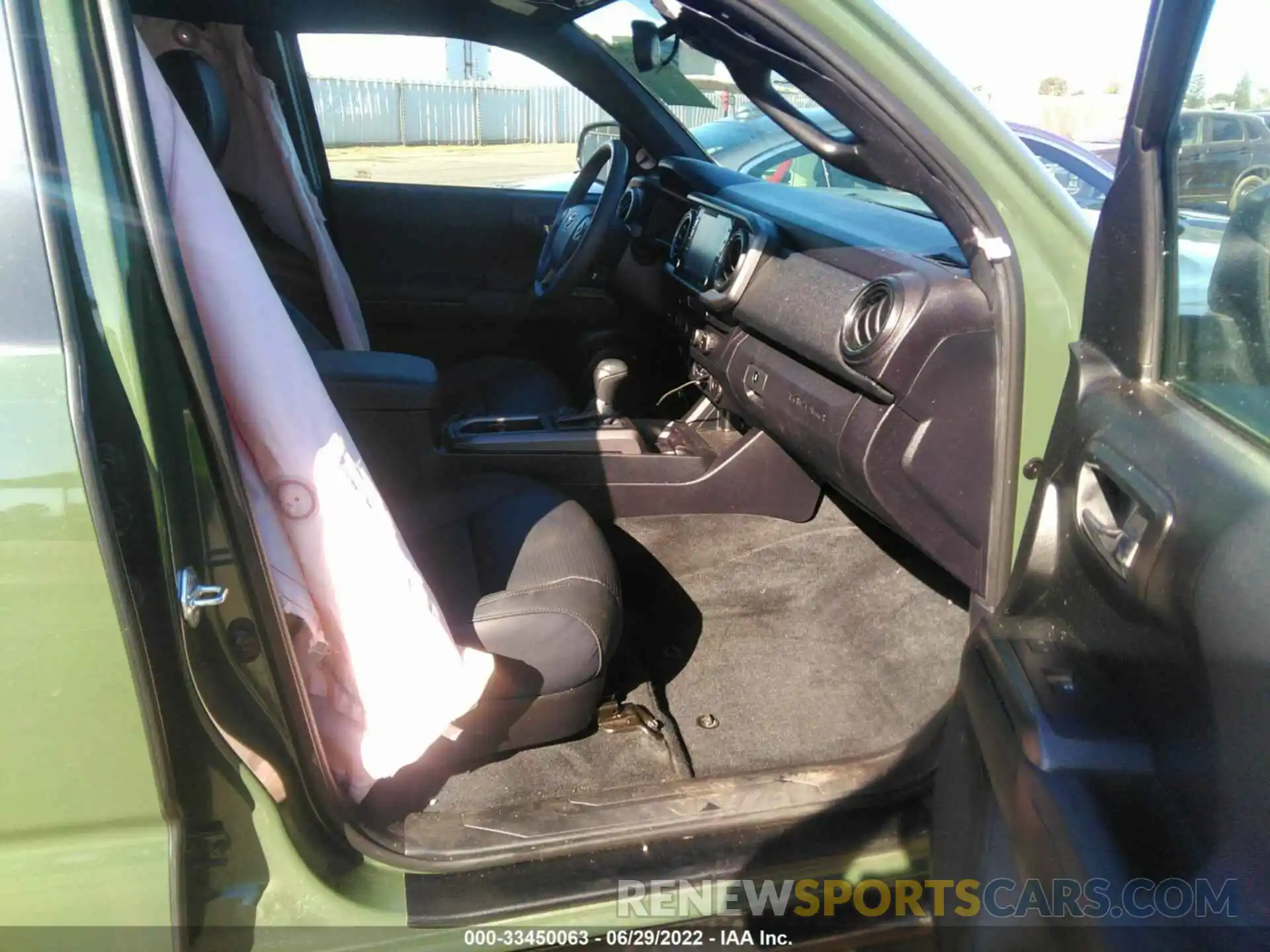 5 Photograph of a damaged car 3TMCZ5AN5MM432693 TOYOTA TACOMA 4WD 2021