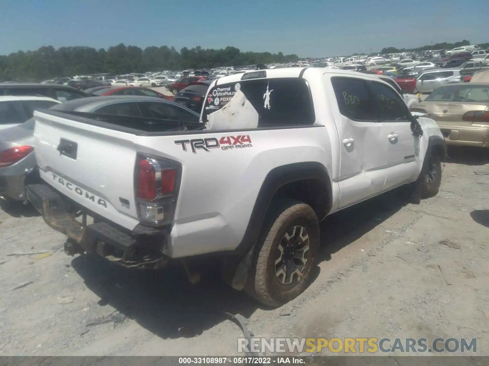 4 Photograph of a damaged car 3TMCZ5AN5MM440289 TOYOTA TACOMA 4WD 2021