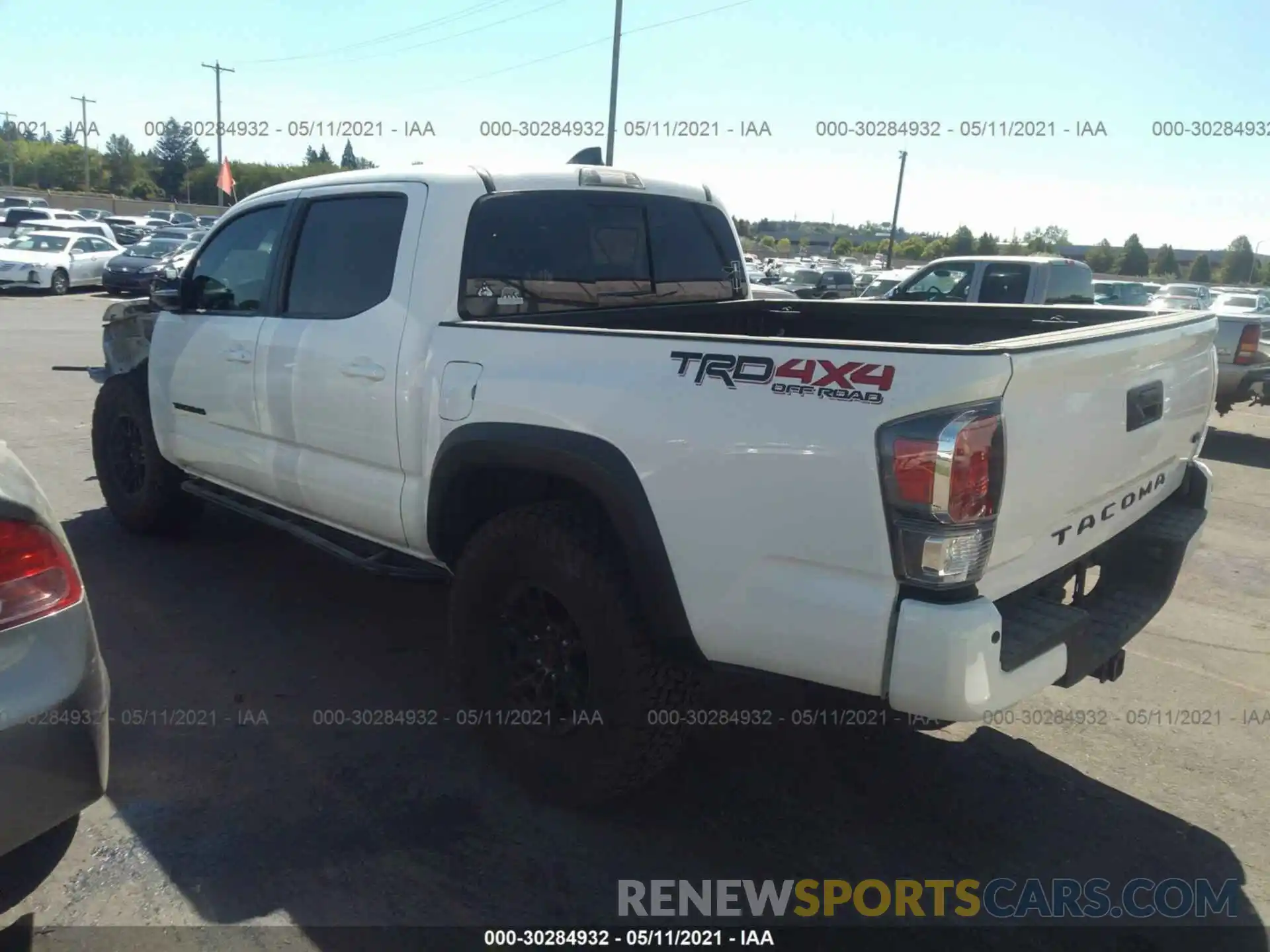 3 Photograph of a damaged car 3TMCZ5AN6MM371564 TOYOTA TACOMA 4WD 2021