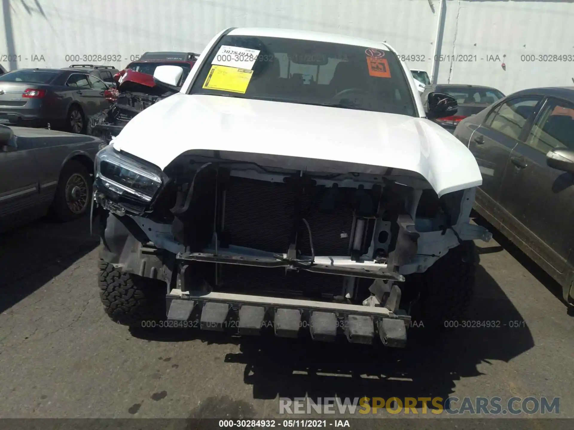 6 Photograph of a damaged car 3TMCZ5AN6MM371564 TOYOTA TACOMA 4WD 2021