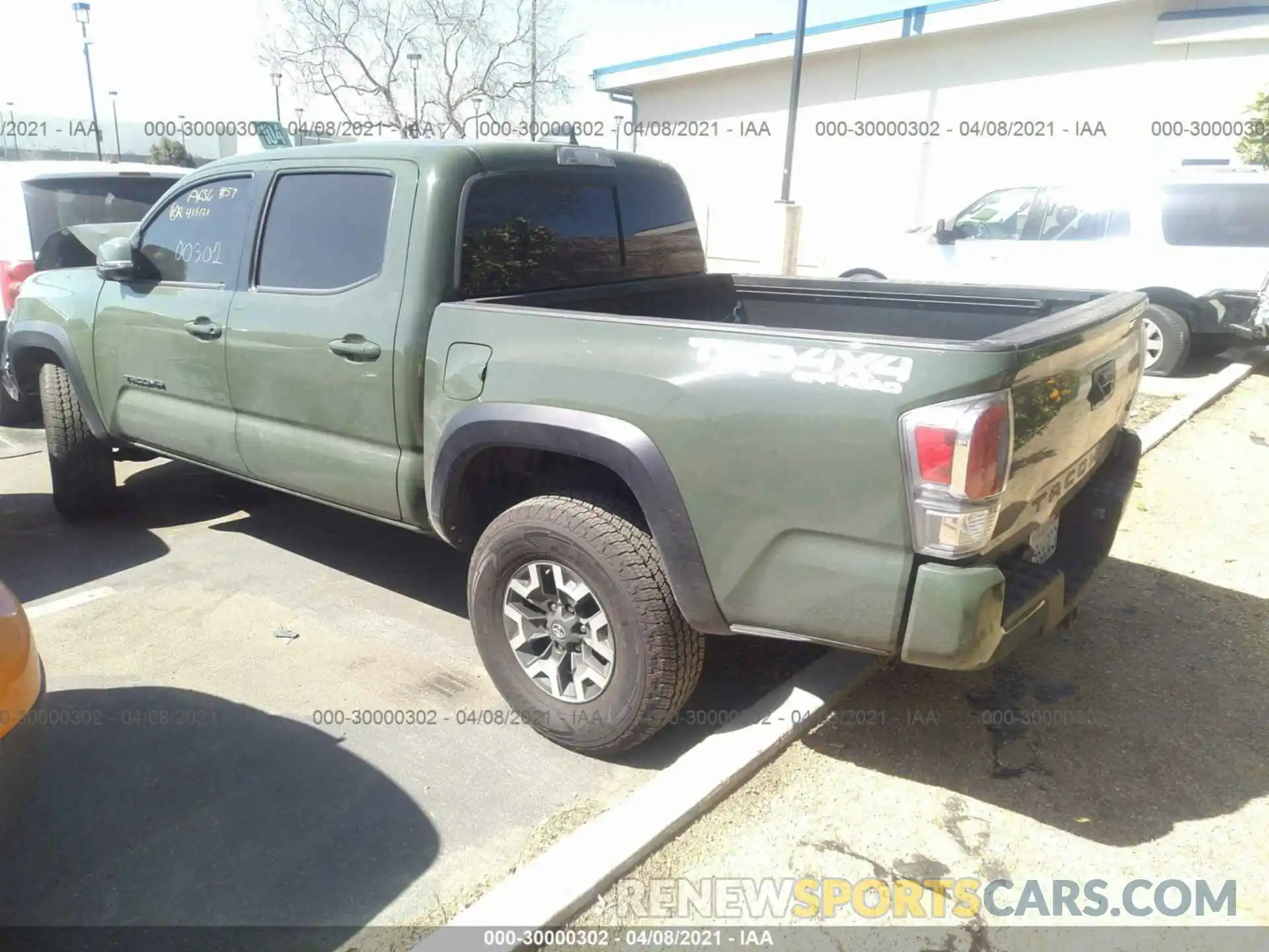 3 Photograph of a damaged car 3TMCZ5AN6MM381026 TOYOTA TACOMA 4WD 2021