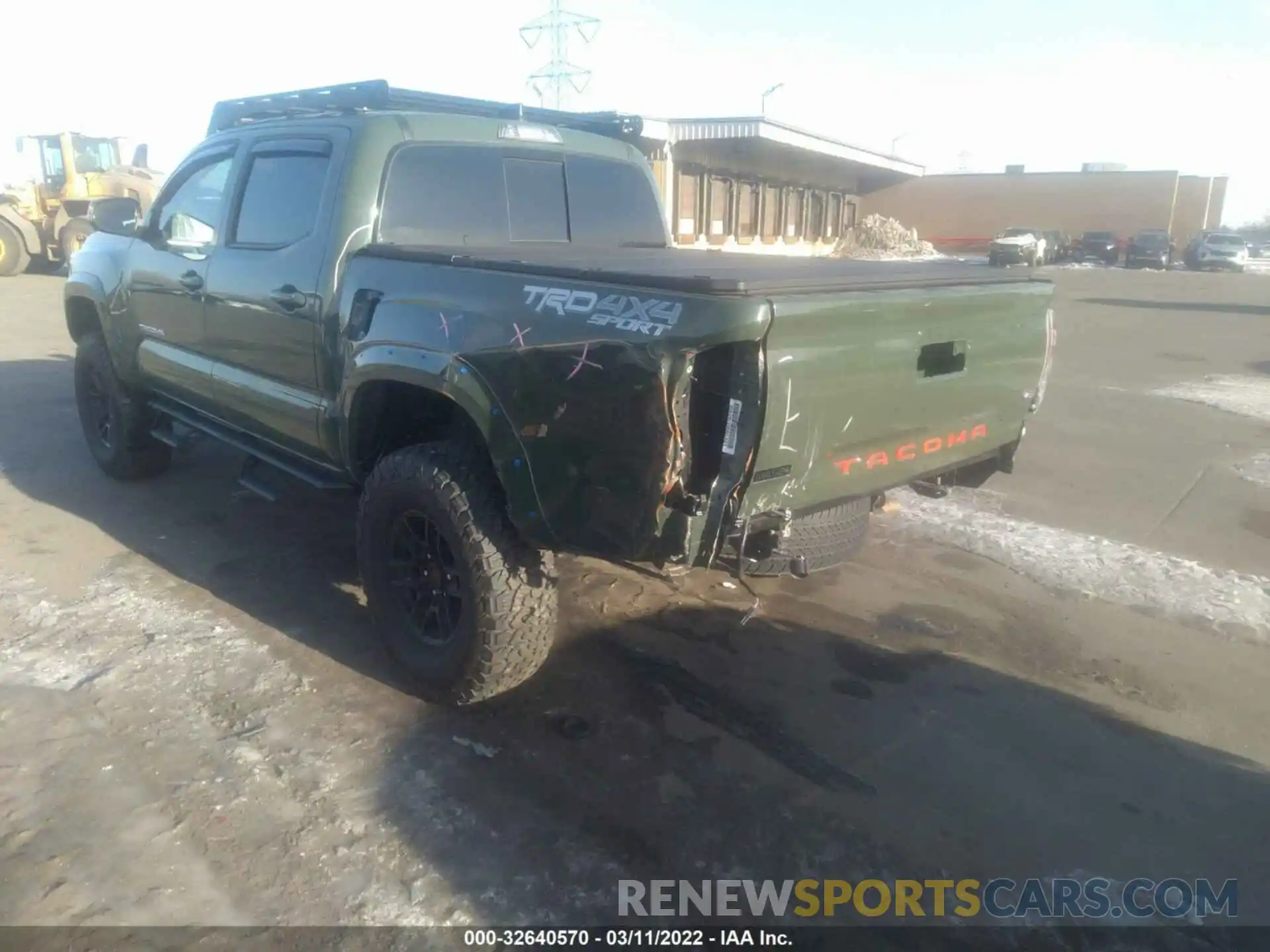 3 Photograph of a damaged car 3TMCZ5AN6MM384038 TOYOTA TACOMA 4WD 2021