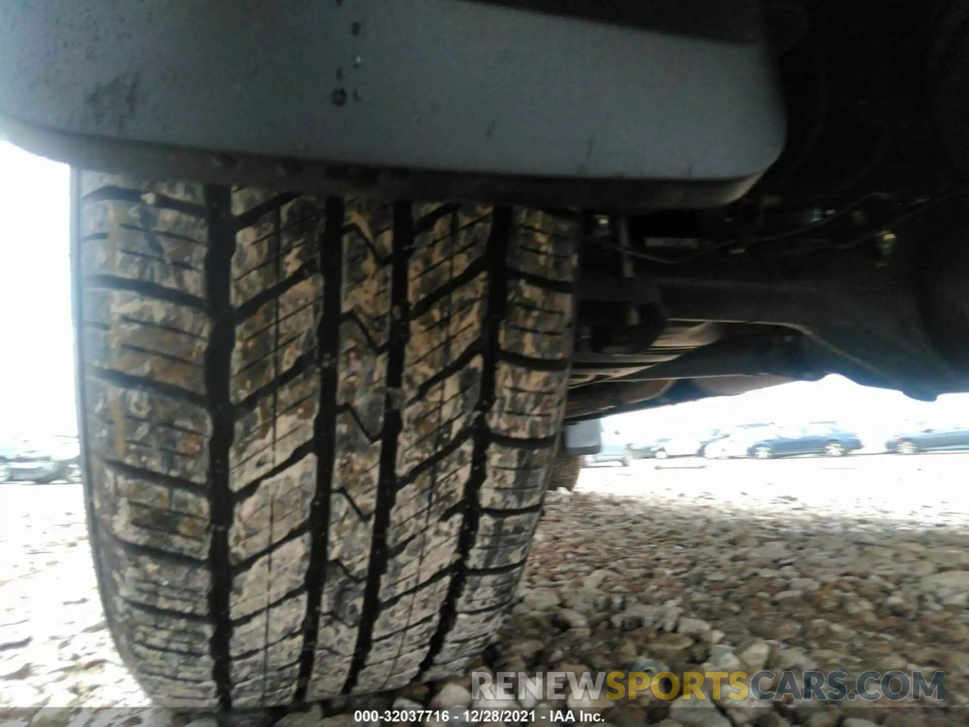 13 Photograph of a damaged car 3TMCZ5AN6MM393340 TOYOTA TACOMA 4WD 2021