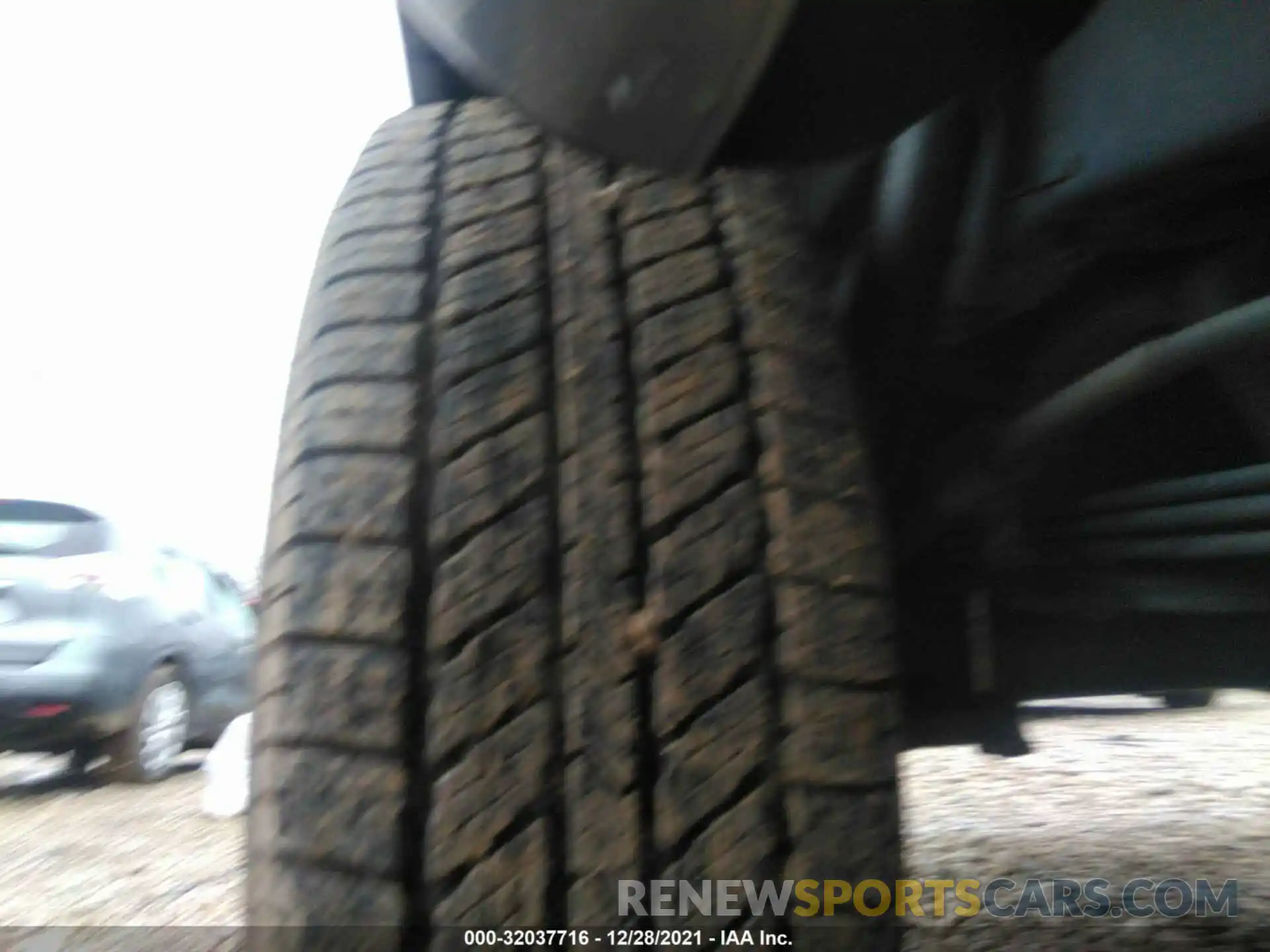 15 Фотография поврежденного автомобиля 3TMCZ5AN6MM393340 TOYOTA TACOMA 4WD 2021