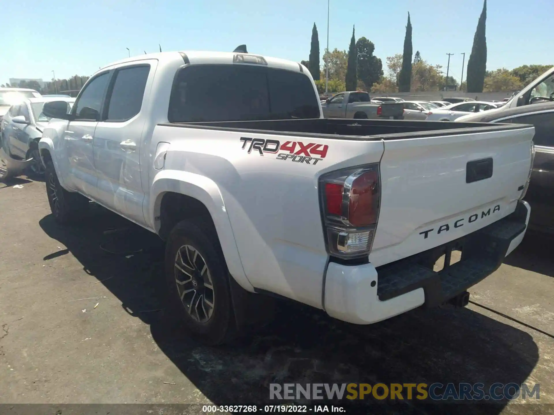 3 Photograph of a damaged car 3TMCZ5AN6MM399641 TOYOTA TACOMA 4WD 2021