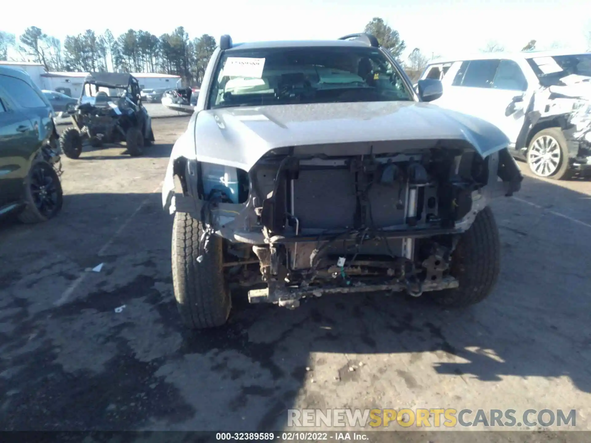 6 Photograph of a damaged car 3TMCZ5AN6MM402778 TOYOTA TACOMA 4WD 2021