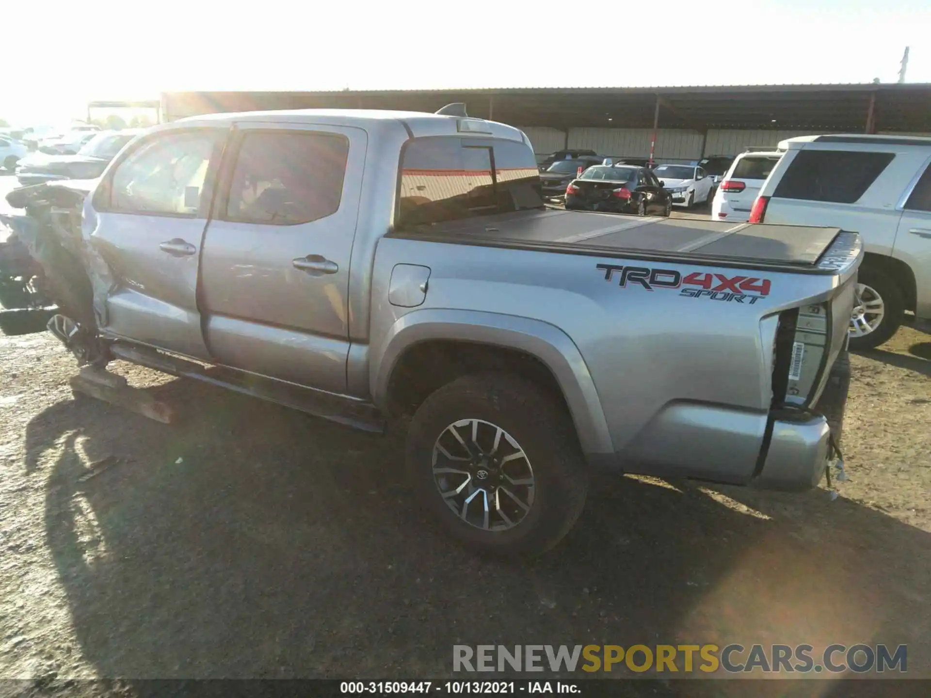 3 Photograph of a damaged car 3TMCZ5AN6MM415580 TOYOTA TACOMA 4WD 2021