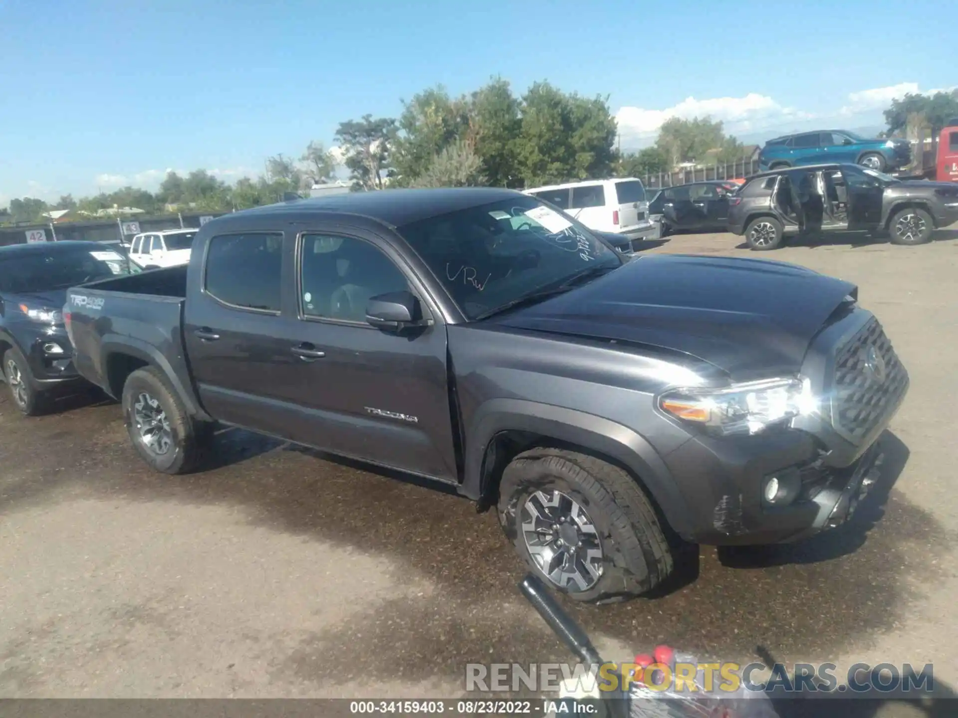 1 Photograph of a damaged car 3TMCZ5AN6MM422514 TOYOTA TACOMA 4WD 2021