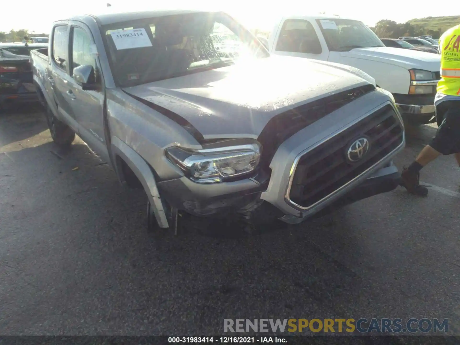 6 Photograph of a damaged car 3TMCZ5AN7MM371234 TOYOTA TACOMA 4WD 2021