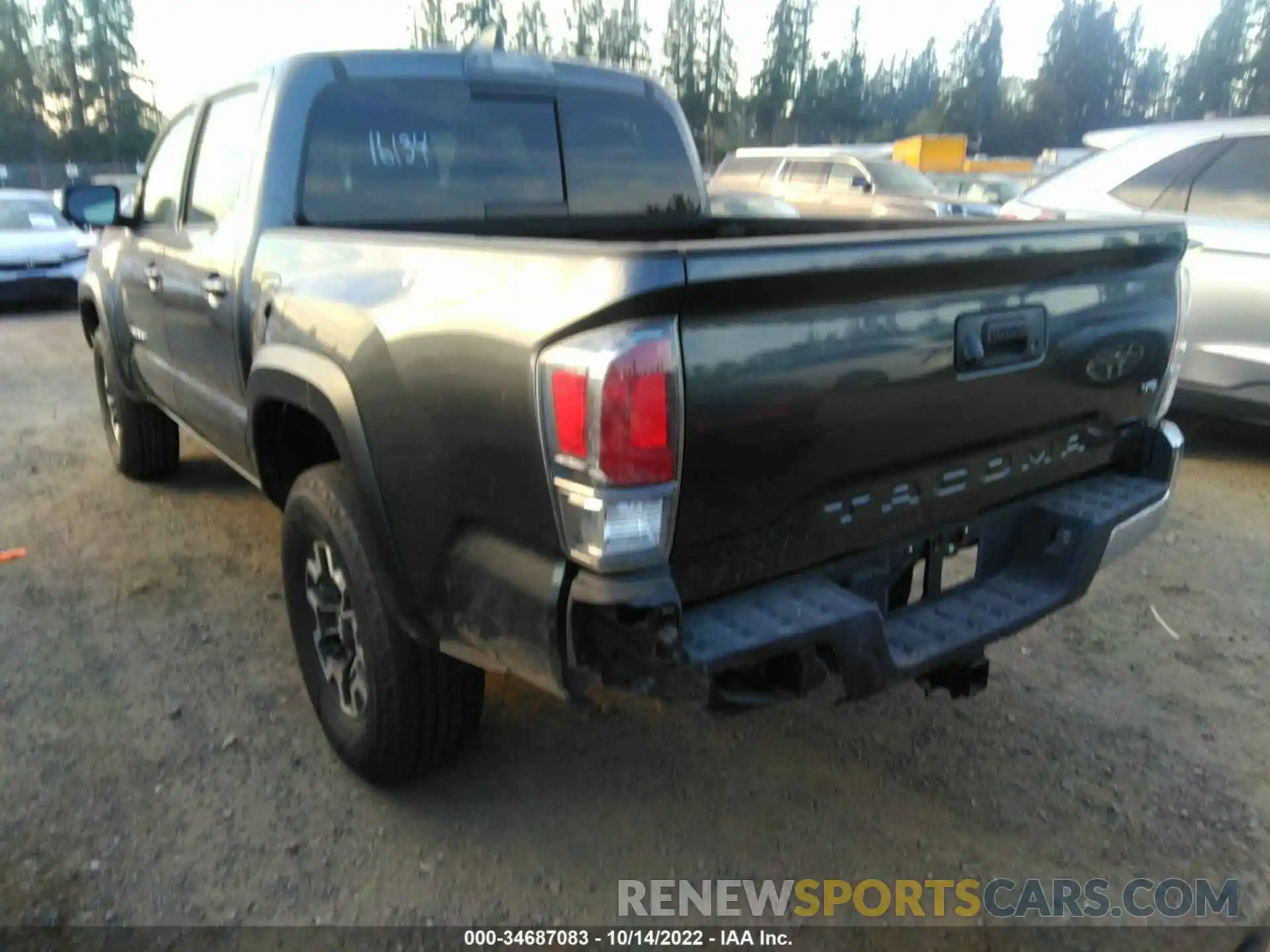 3 Photograph of a damaged car 3TMCZ5AN7MM395890 TOYOTA TACOMA 4WD 2021