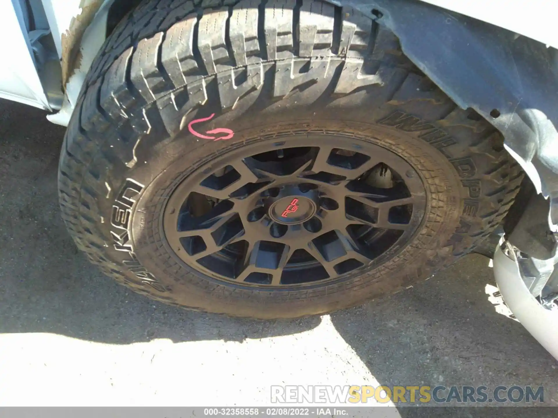 13 Photograph of a damaged car 3TMCZ5AN7MM397154 TOYOTA TACOMA 4WD 2021