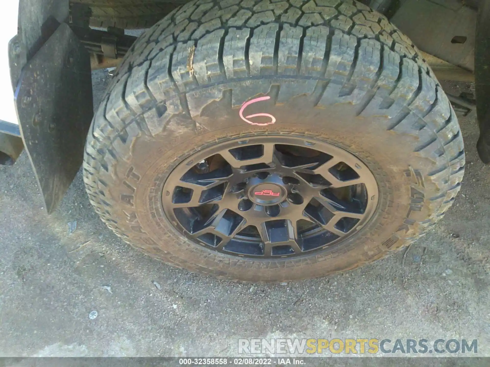 14 Photograph of a damaged car 3TMCZ5AN7MM397154 TOYOTA TACOMA 4WD 2021