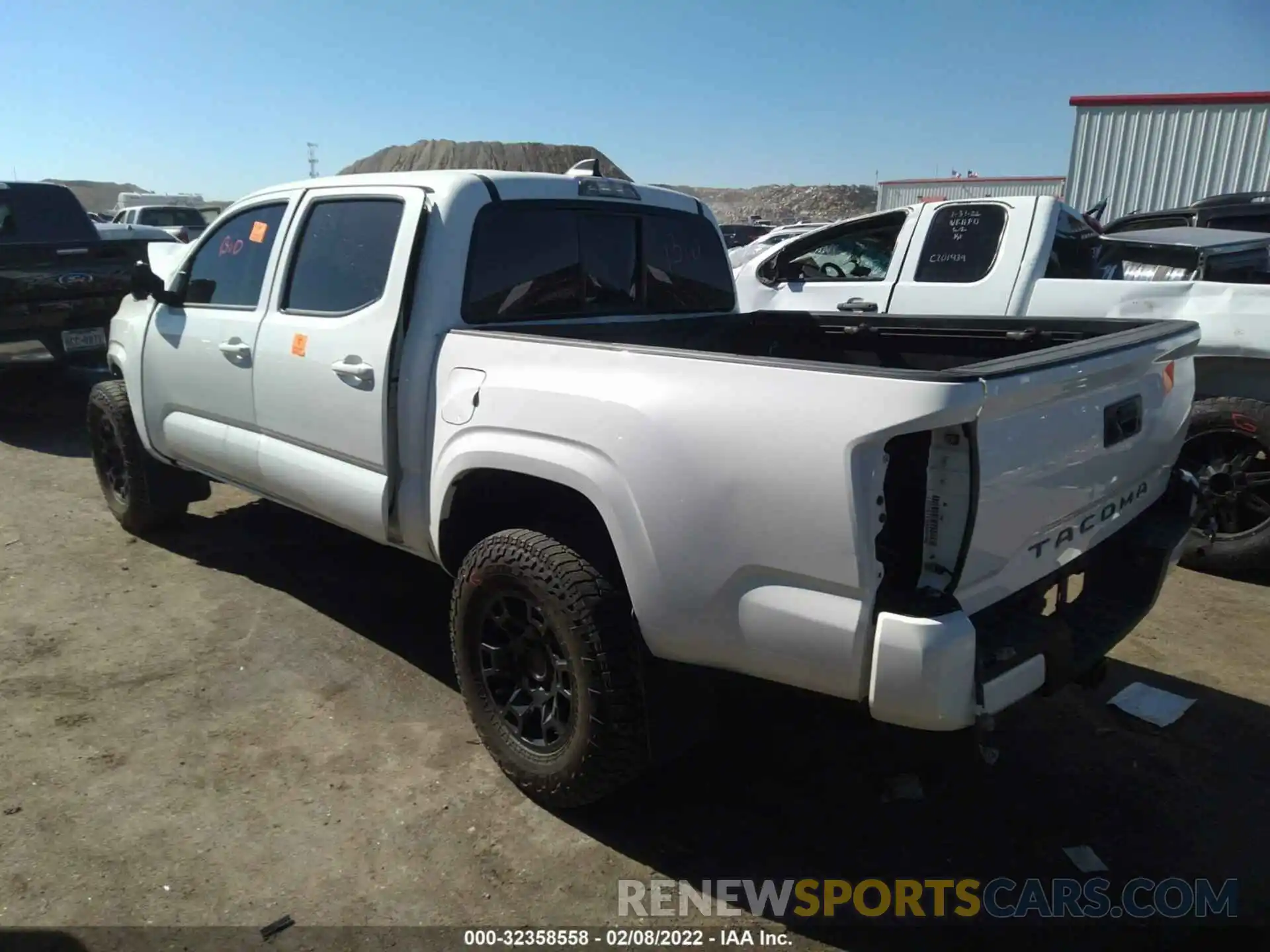 3 Photograph of a damaged car 3TMCZ5AN7MM397154 TOYOTA TACOMA 4WD 2021