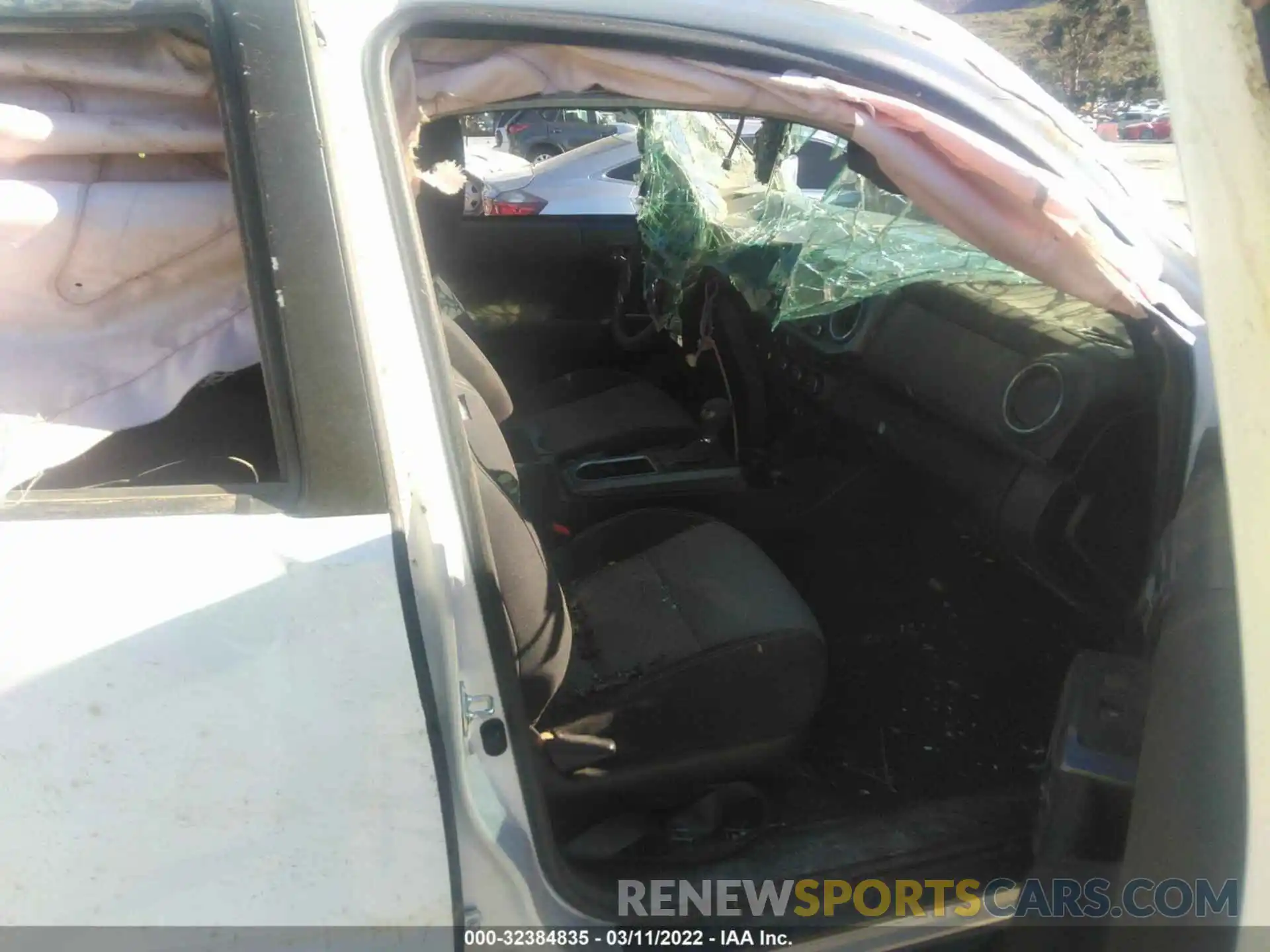 5 Photograph of a damaged car 3TMCZ5AN7MM417323 TOYOTA TACOMA 4WD 2021