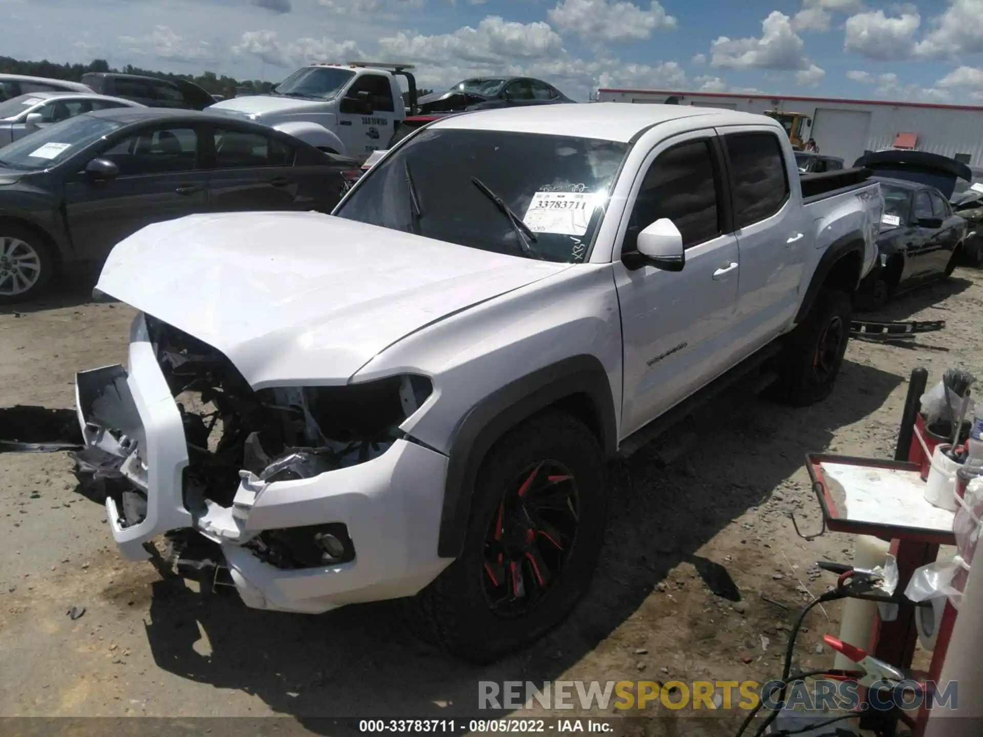 2 Фотография поврежденного автомобиля 3TMCZ5AN7MM433134 TOYOTA TACOMA 4WD 2021