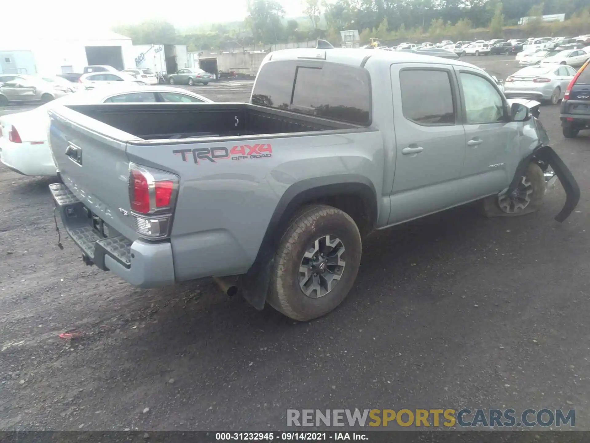 4 Фотография поврежденного автомобиля 3TMCZ5AN8MM382663 TOYOTA TACOMA 4WD 2021