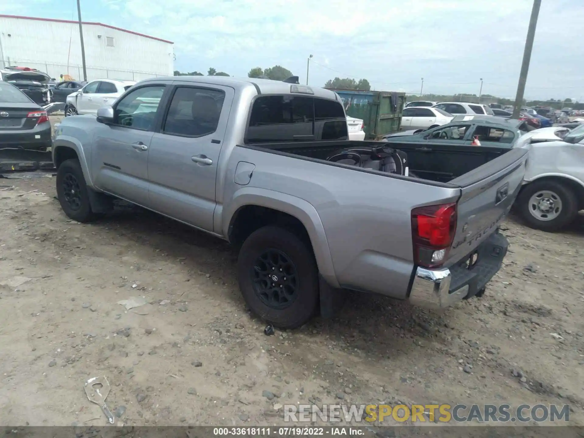 3 Фотография поврежденного автомобиля 3TMCZ5AN8MM392299 TOYOTA TACOMA 4WD 2021