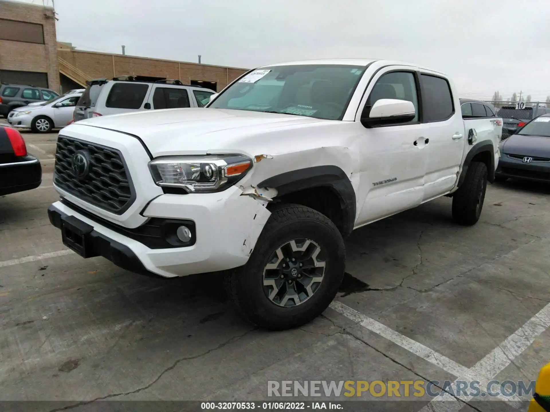 2 Photograph of a damaged car 3TMCZ5AN8MM393713 TOYOTA TACOMA 4WD 2021