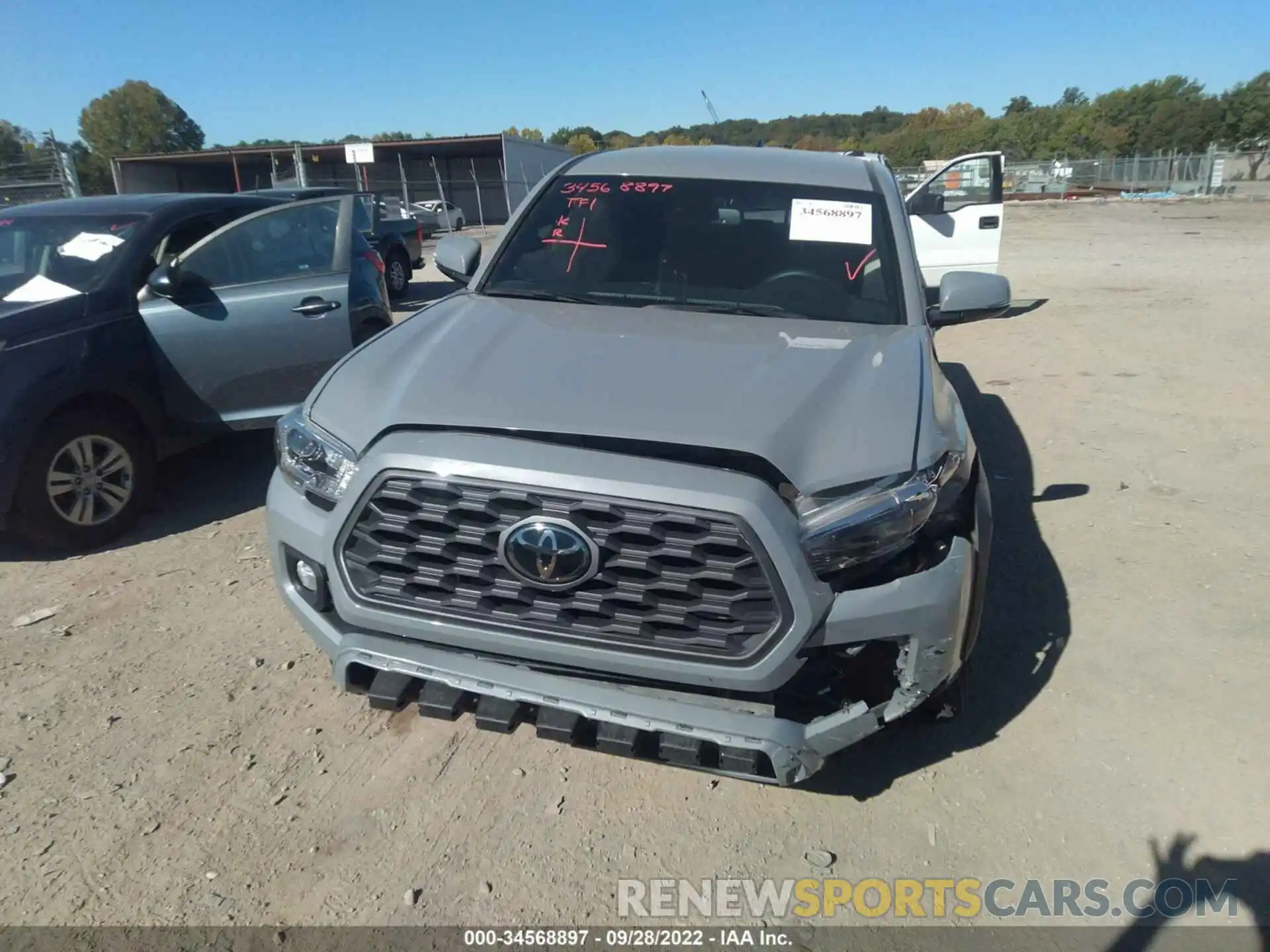 6 Photograph of a damaged car 3TMCZ5AN8MM404015 TOYOTA TACOMA 4WD 2021