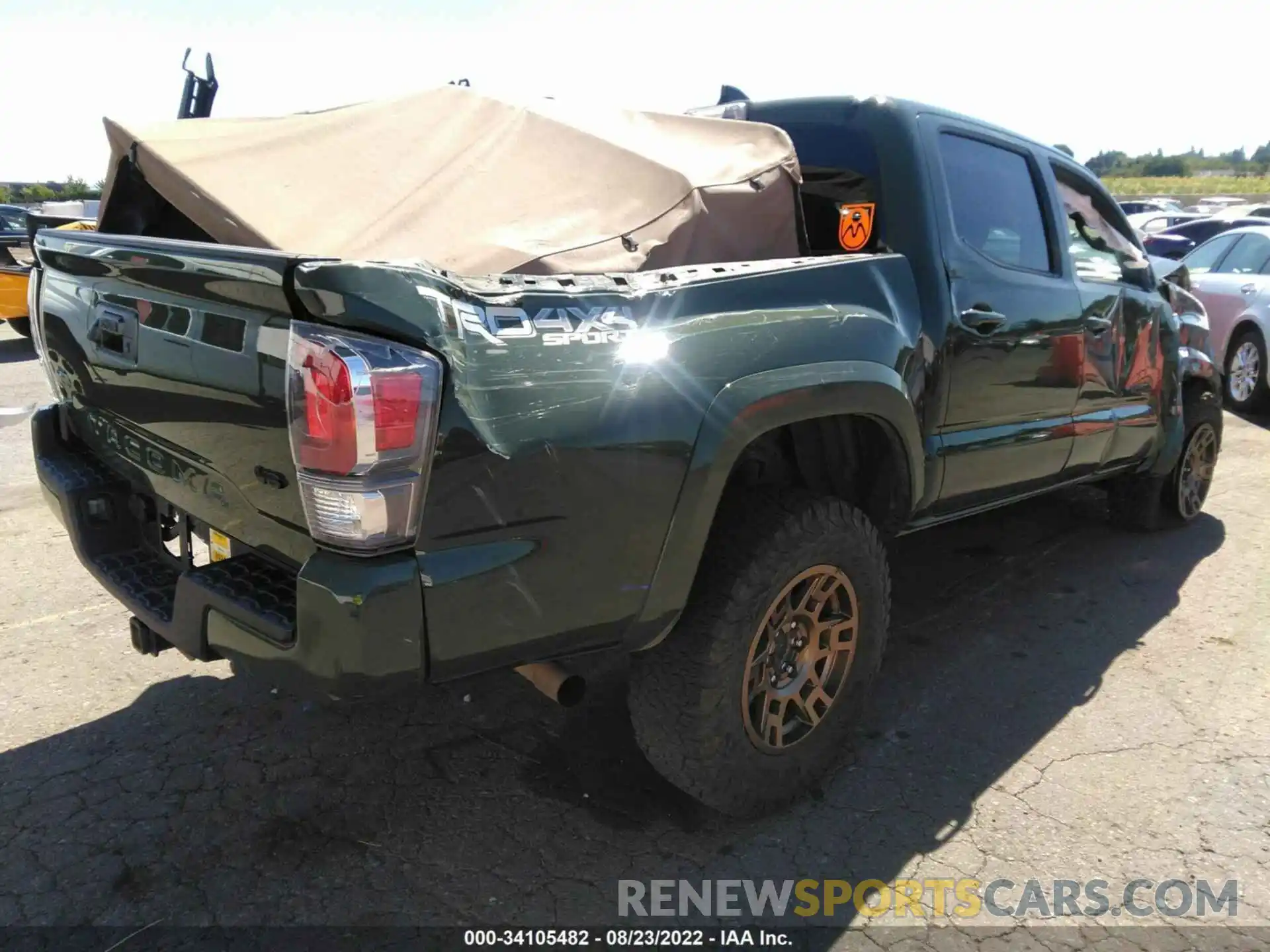 4 Фотография поврежденного автомобиля 3TMCZ5AN8MM422093 TOYOTA TACOMA 4WD 2021