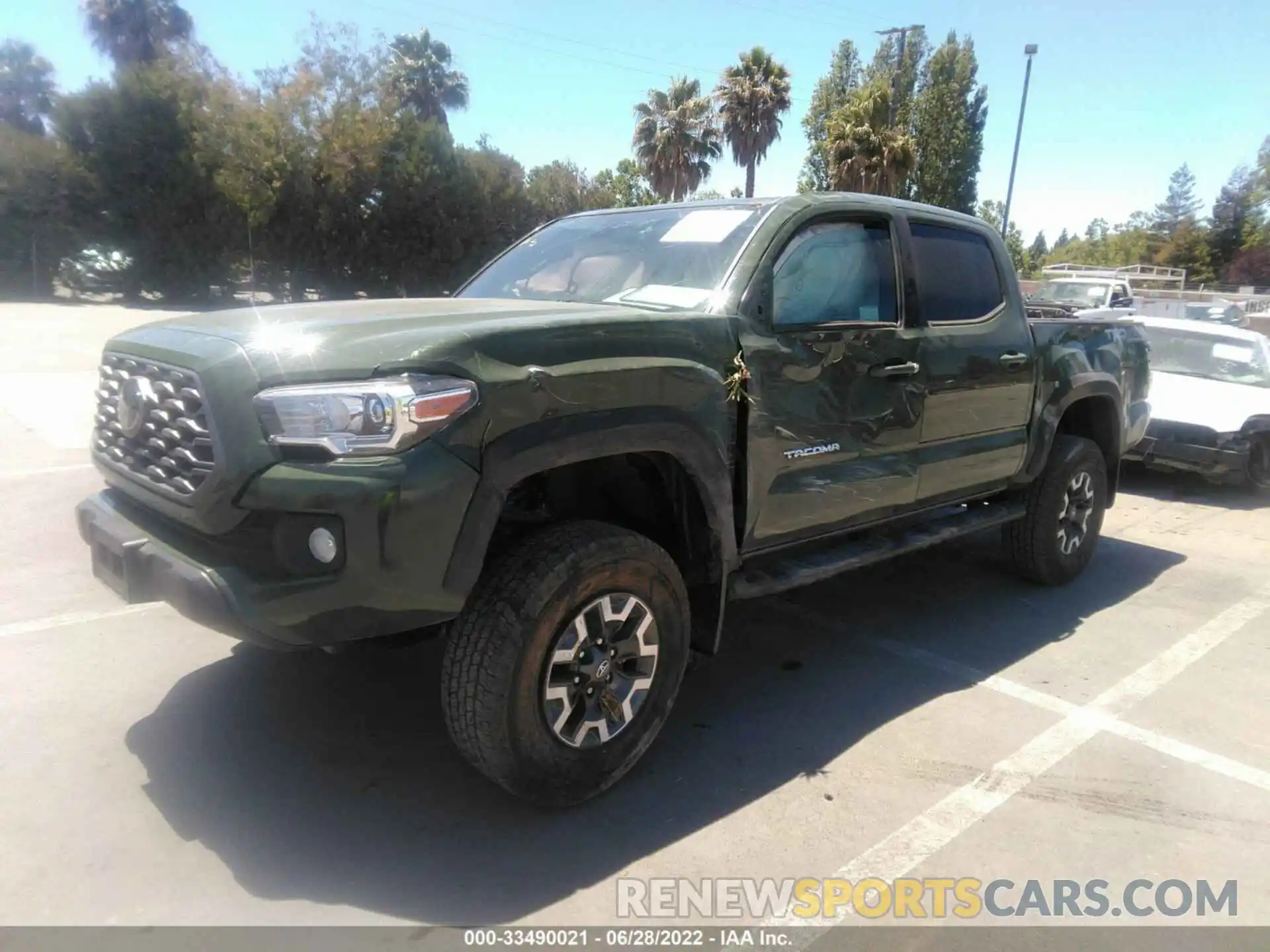 2 Photograph of a damaged car 3TMCZ5AN8MM423230 TOYOTA TACOMA 4WD 2021