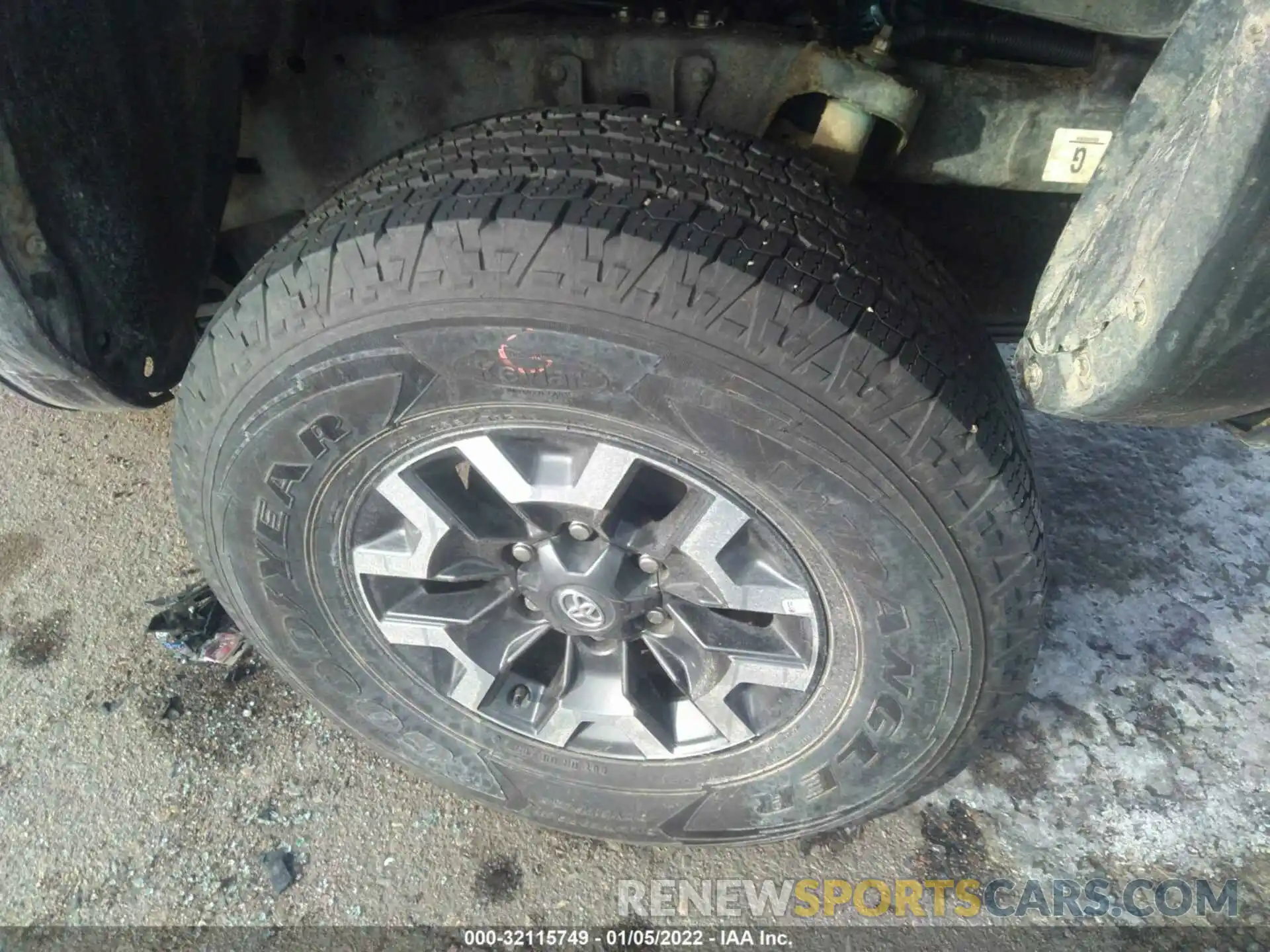 13 Фотография поврежденного автомобиля 3TMCZ5AN8MM423437 TOYOTA TACOMA 4WD 2021