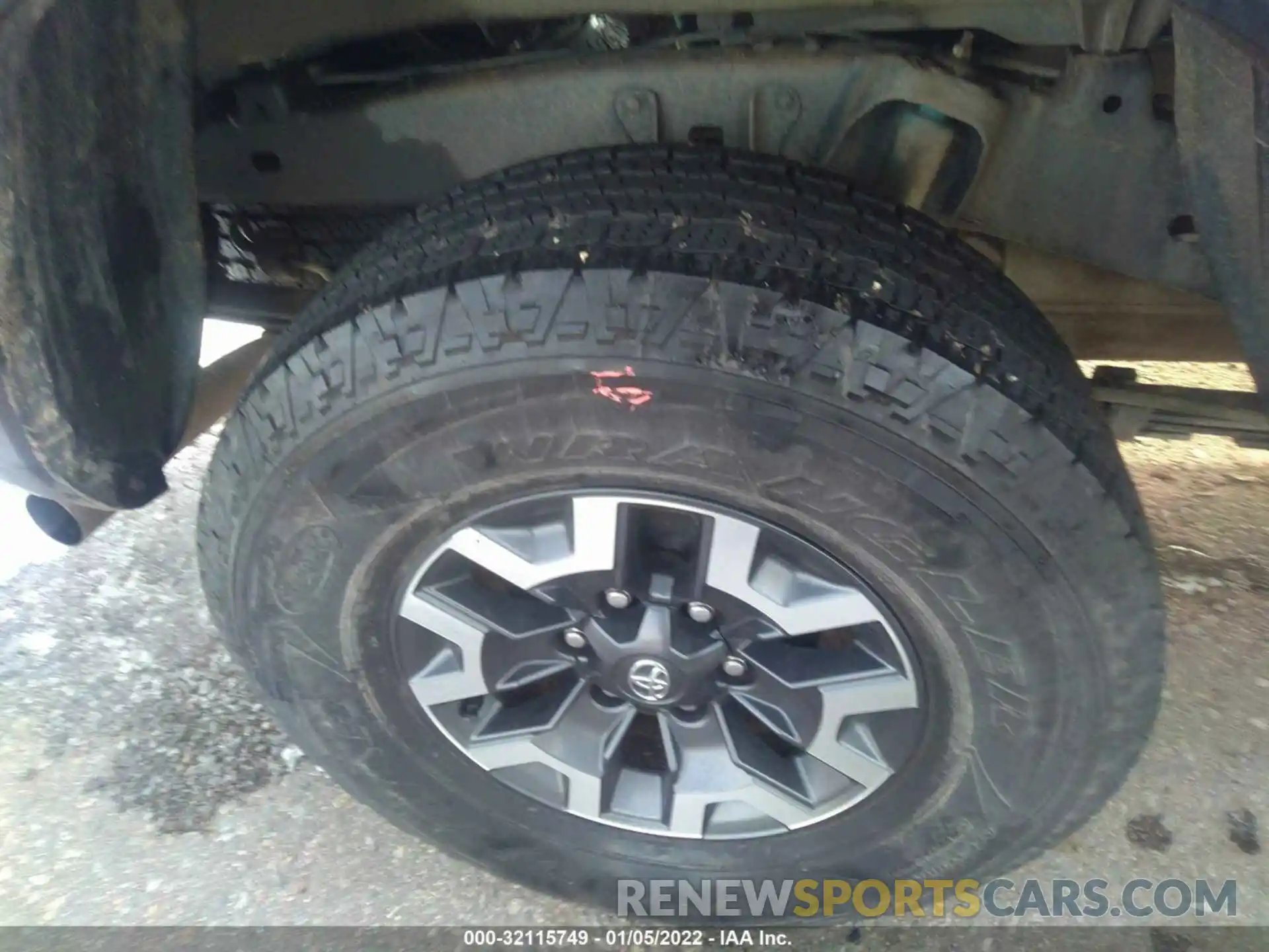 15 Photograph of a damaged car 3TMCZ5AN8MM423437 TOYOTA TACOMA 4WD 2021