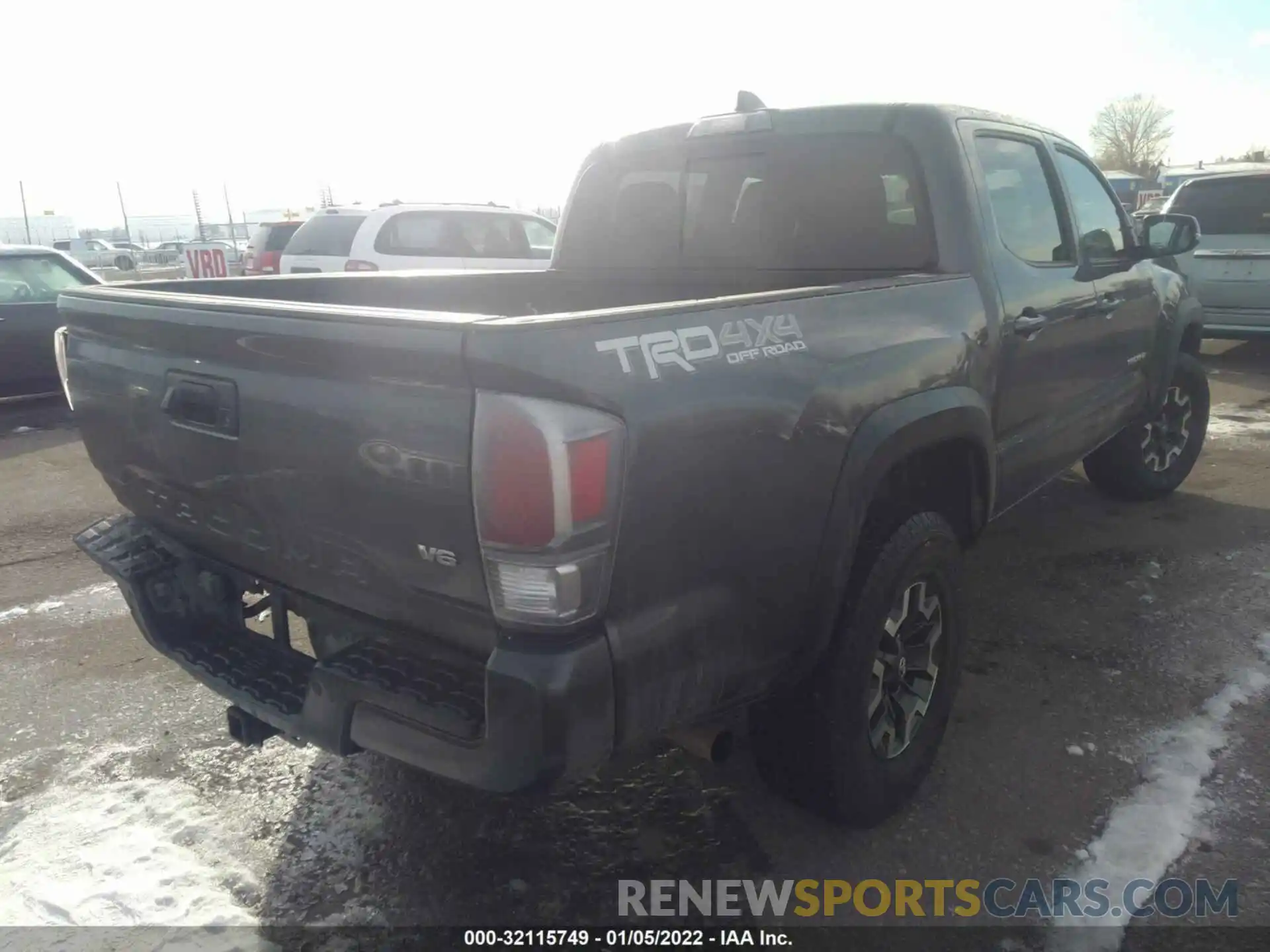 4 Фотография поврежденного автомобиля 3TMCZ5AN8MM423437 TOYOTA TACOMA 4WD 2021