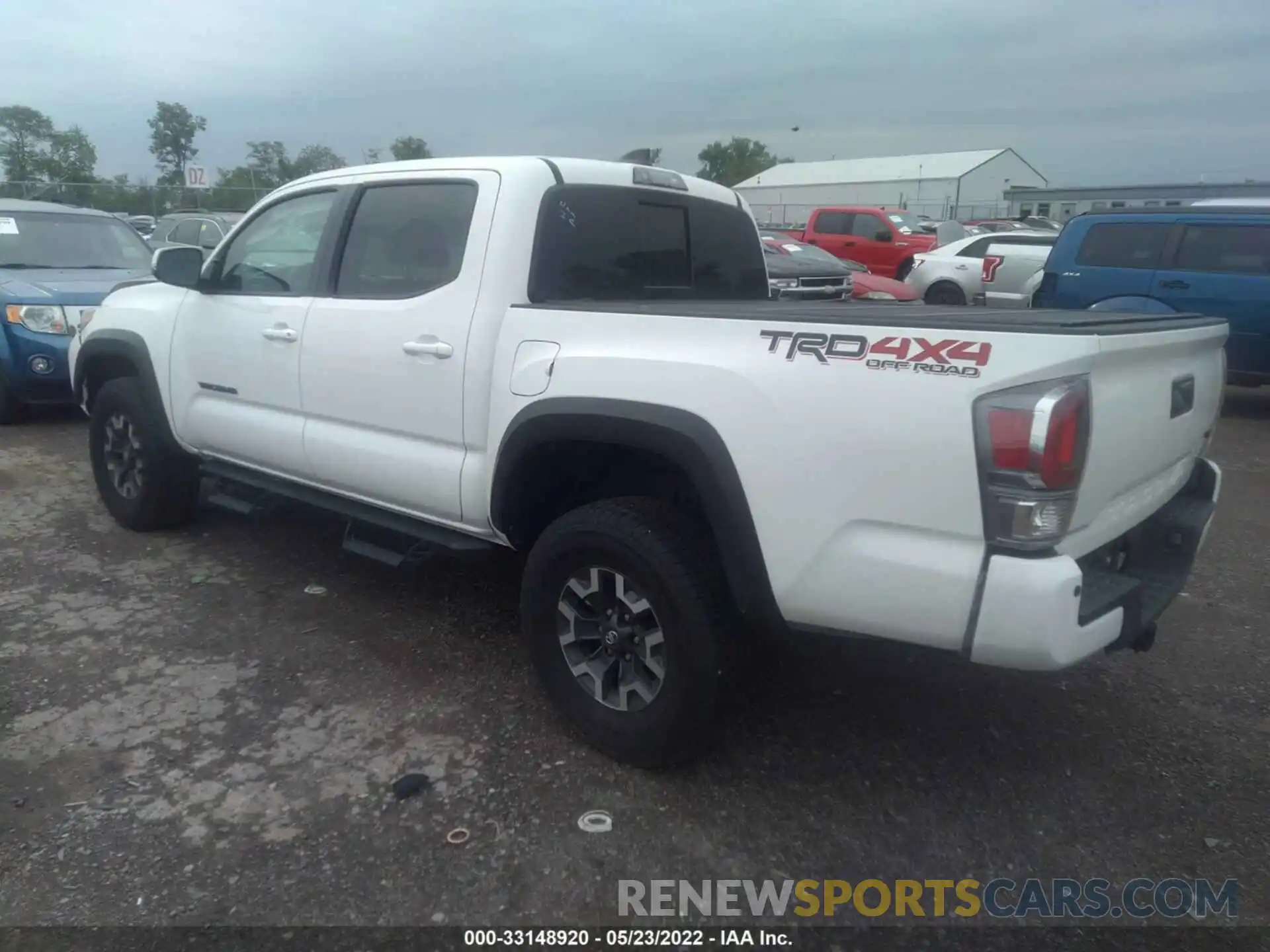 3 Photograph of a damaged car 3TMCZ5AN8MM433577 TOYOTA TACOMA 4WD 2021