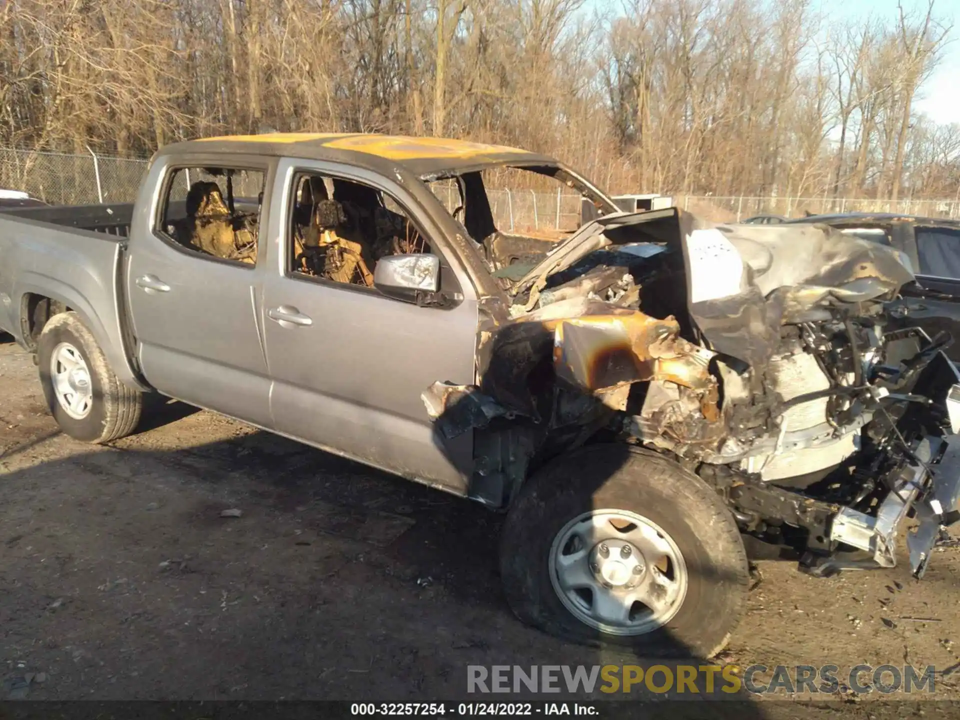 1 Photograph of a damaged car 3TMCZ5AN8MM440139 TOYOTA TACOMA 4WD 2021