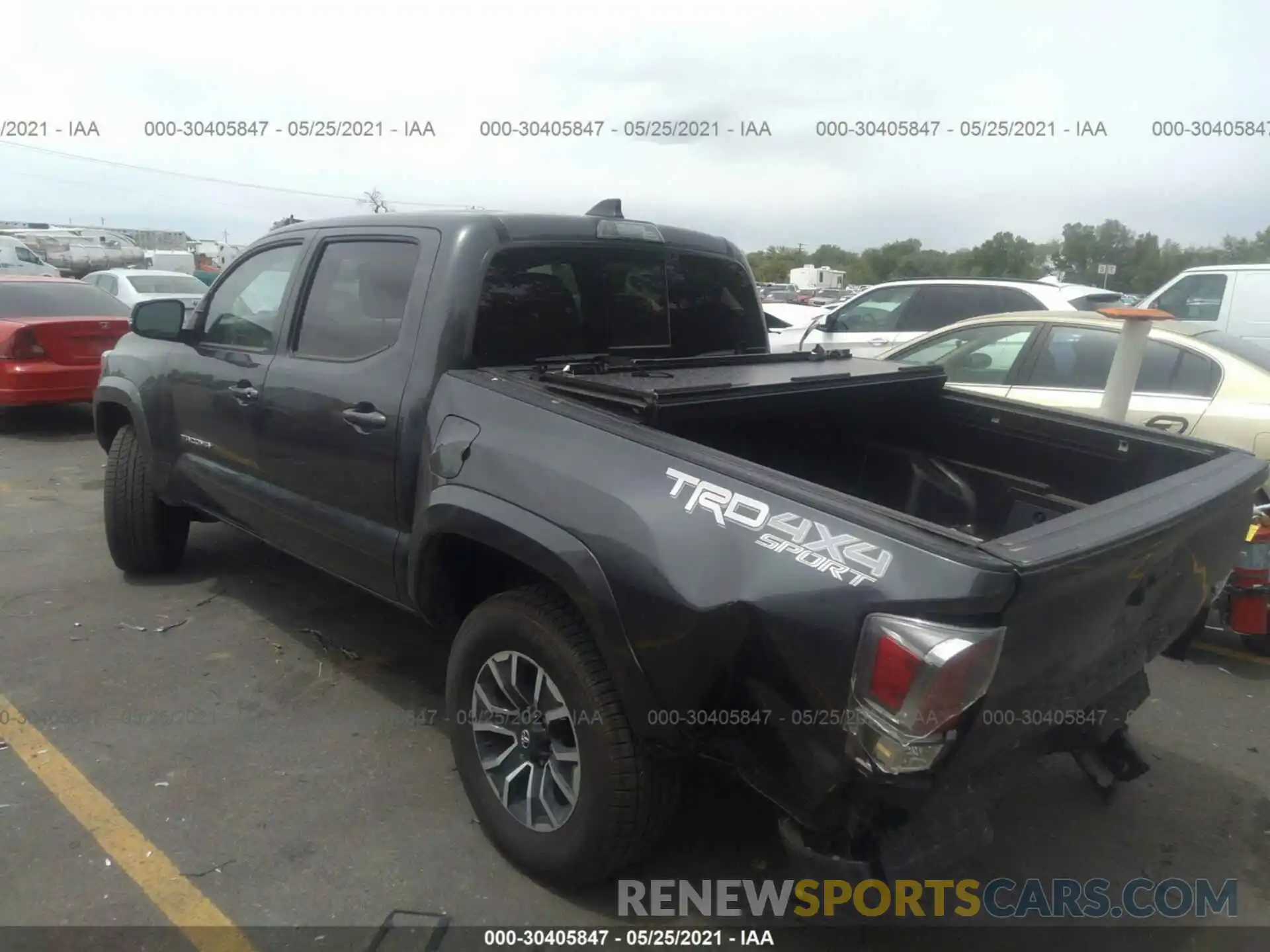 3 Photograph of a damaged car 3TMCZ5AN9MM373650 TOYOTA TACOMA 4WD 2021