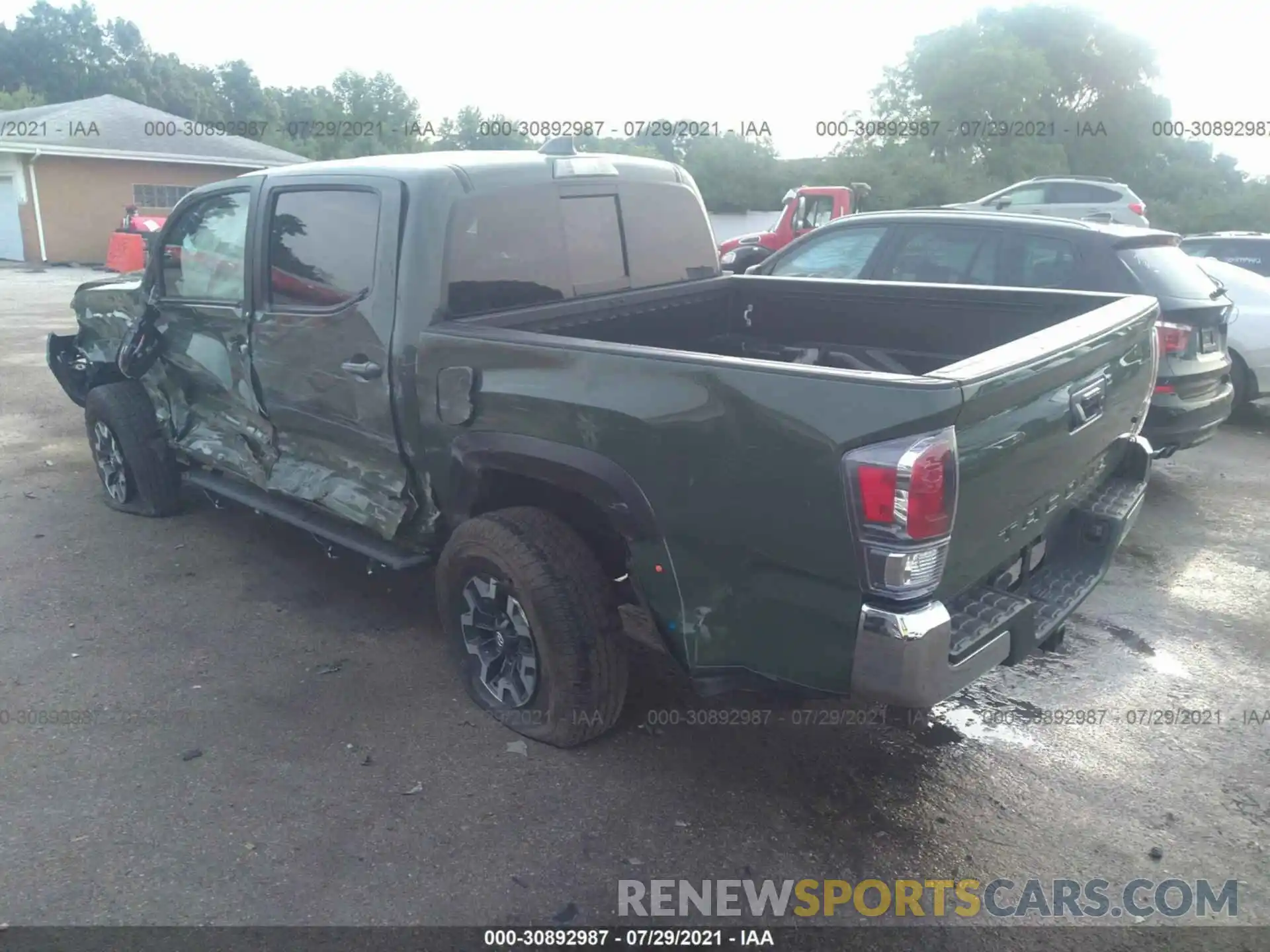 3 Photograph of a damaged car 3TMCZ5AN9MM374863 TOYOTA TACOMA 4WD 2021