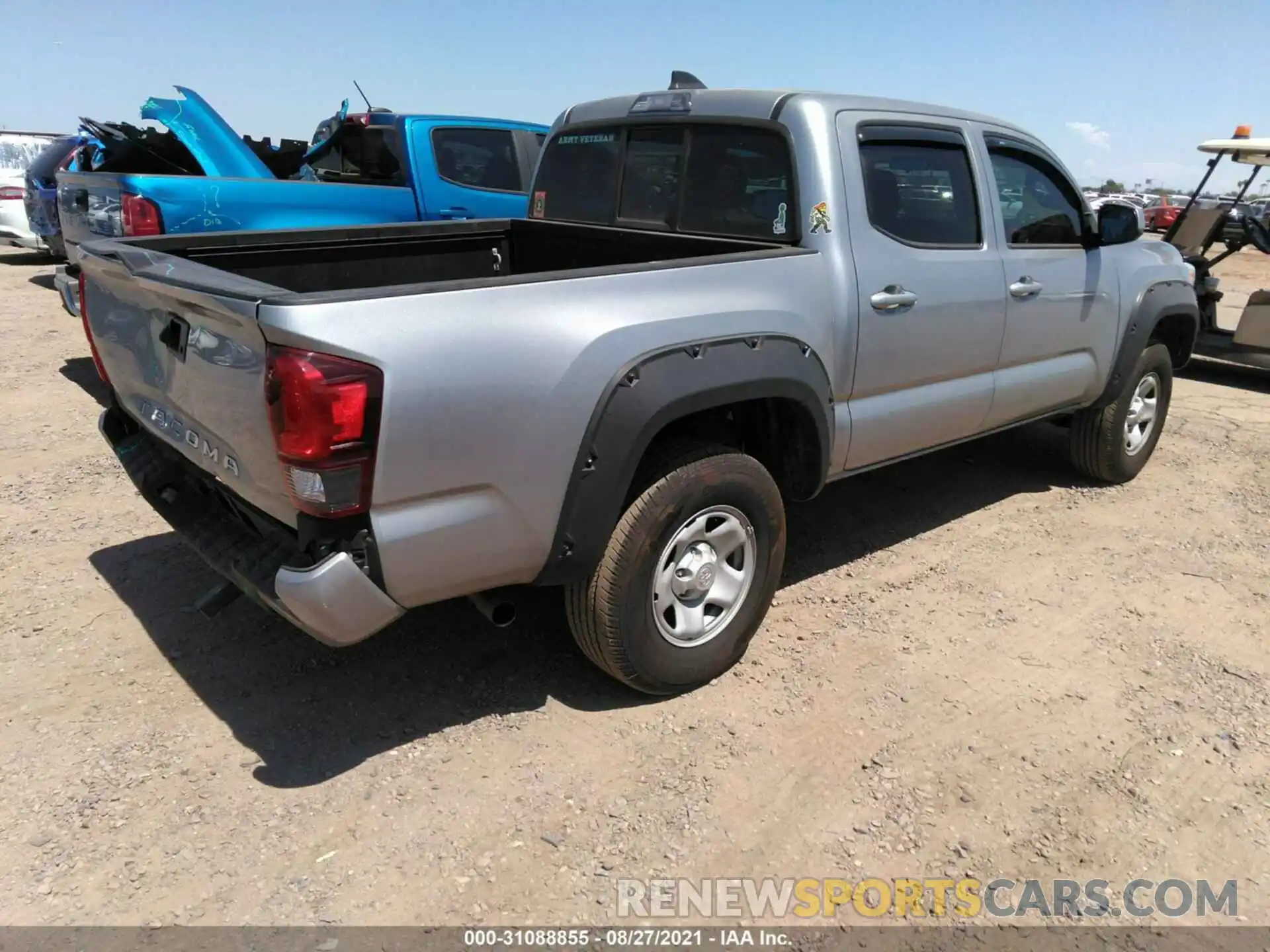 4 Photograph of a damaged car 3TMCZ5AN9MM377374 TOYOTA TACOMA 4WD 2021