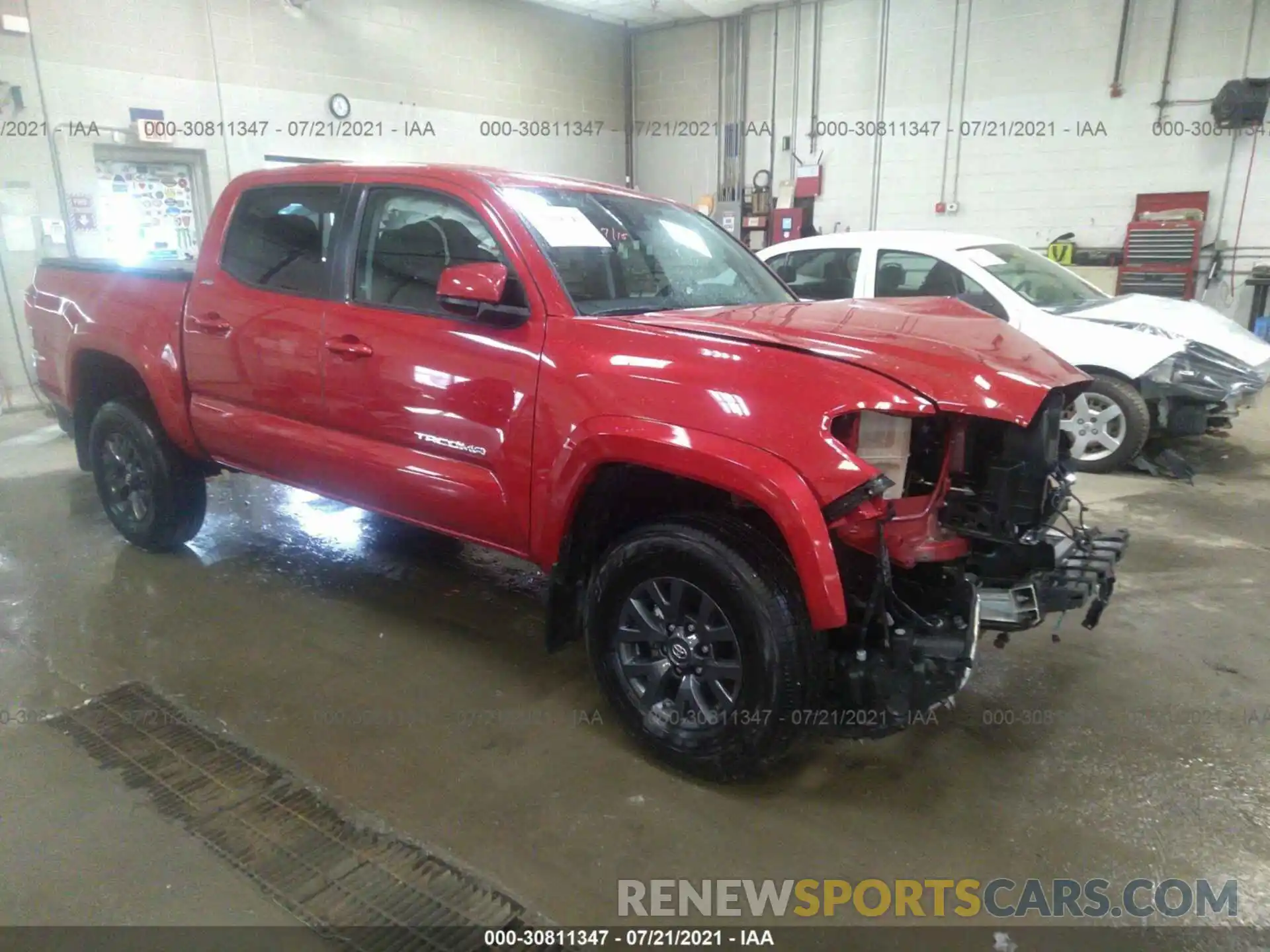 1 Photograph of a damaged car 3TMCZ5AN9MM380548 TOYOTA TACOMA 4WD 2021