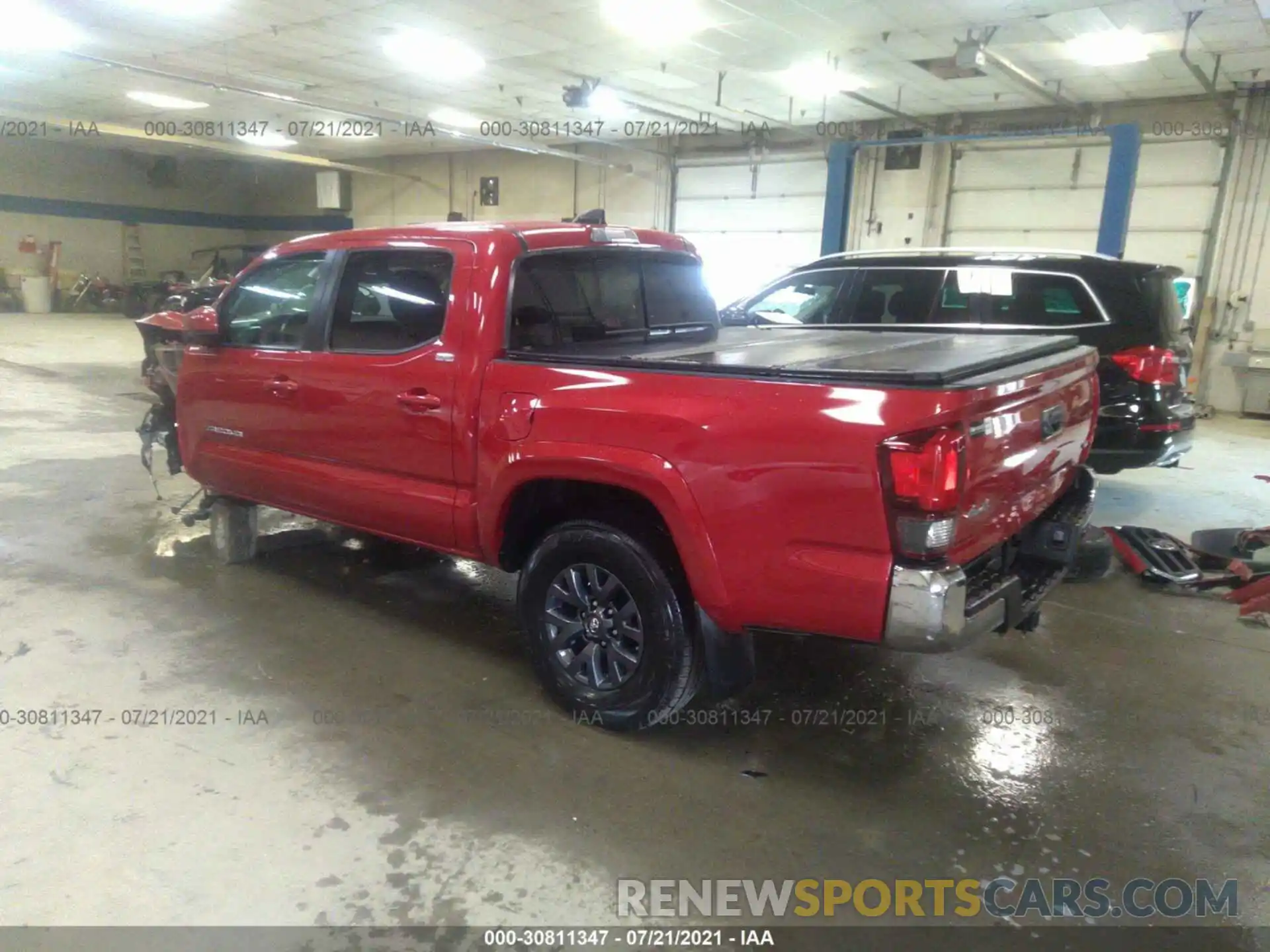 3 Photograph of a damaged car 3TMCZ5AN9MM380548 TOYOTA TACOMA 4WD 2021