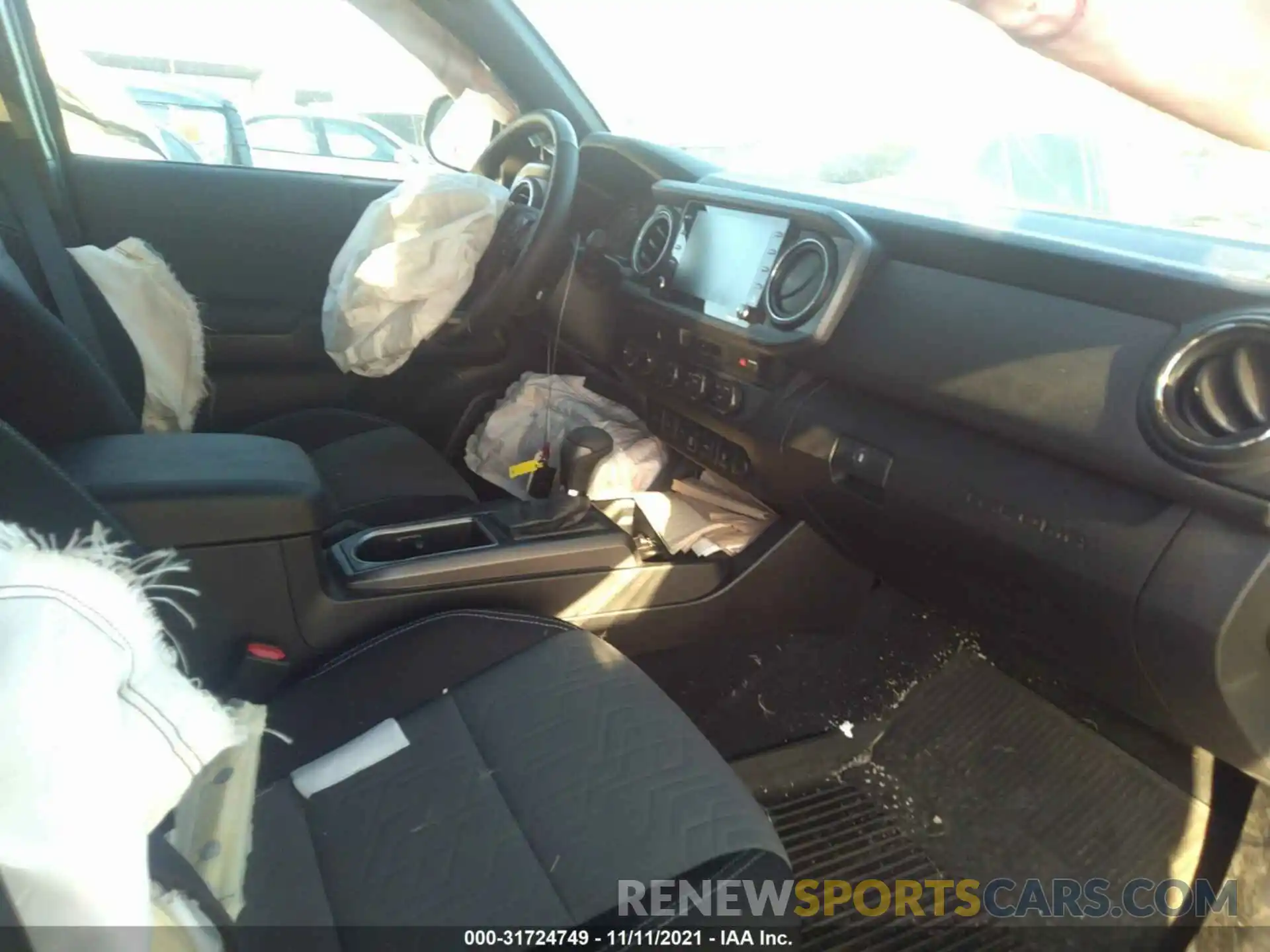 5 Photograph of a damaged car 3TMCZ5AN9MM396085 TOYOTA TACOMA 4WD 2021