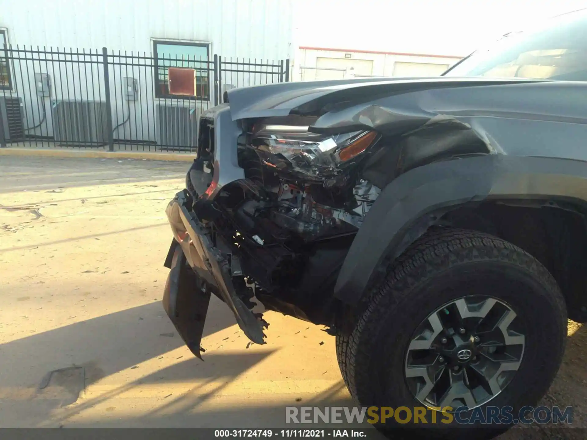 6 Photograph of a damaged car 3TMCZ5AN9MM396085 TOYOTA TACOMA 4WD 2021