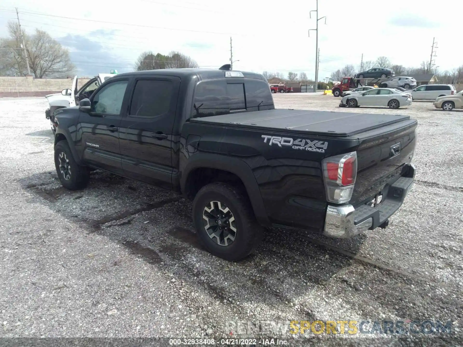 3 Photograph of a damaged car 3TMCZ5AN9MM397883 TOYOTA TACOMA 4WD 2021