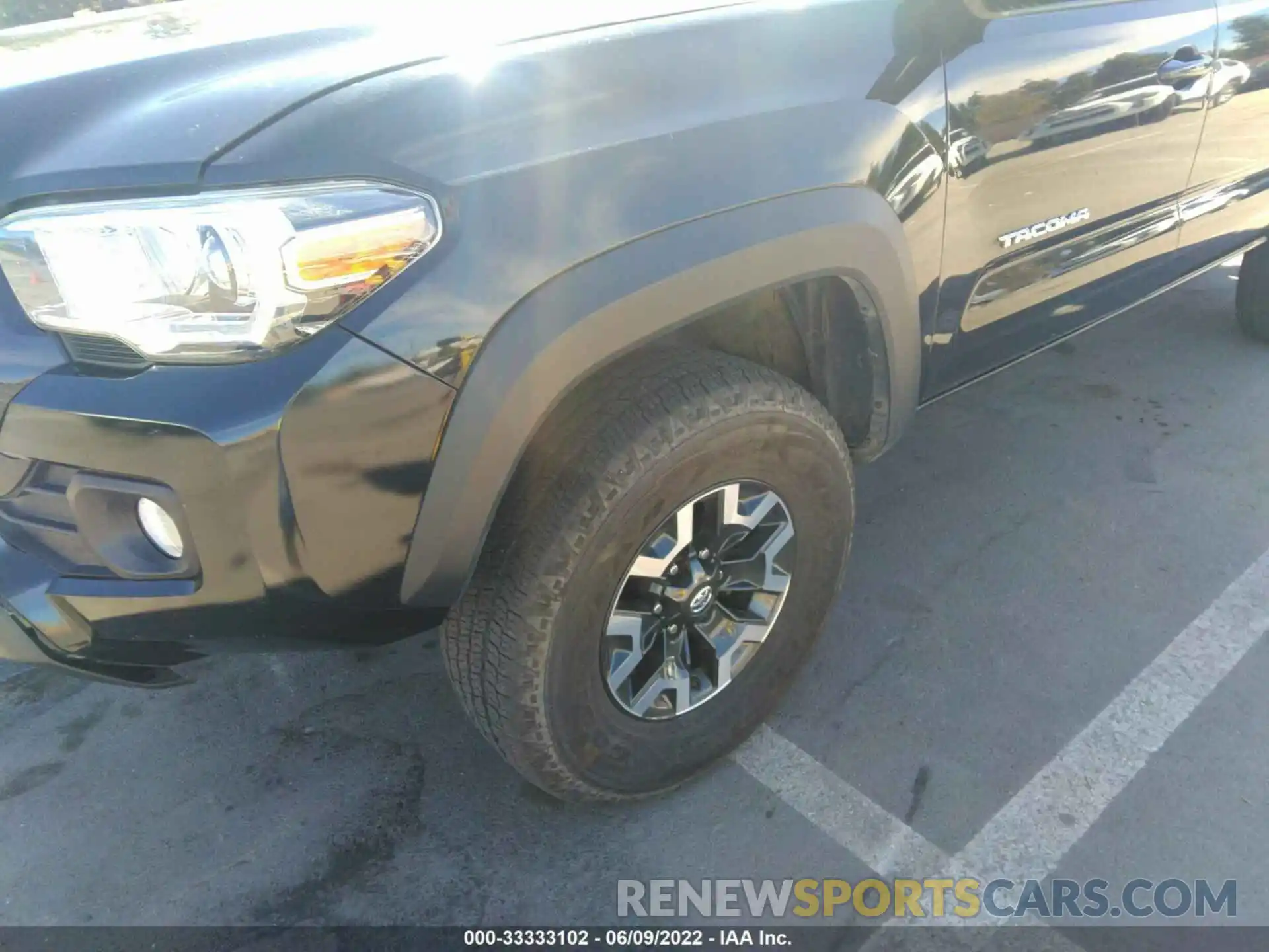 6 Photograph of a damaged car 3TMCZ5AN9MM399956 TOYOTA TACOMA 4WD 2021