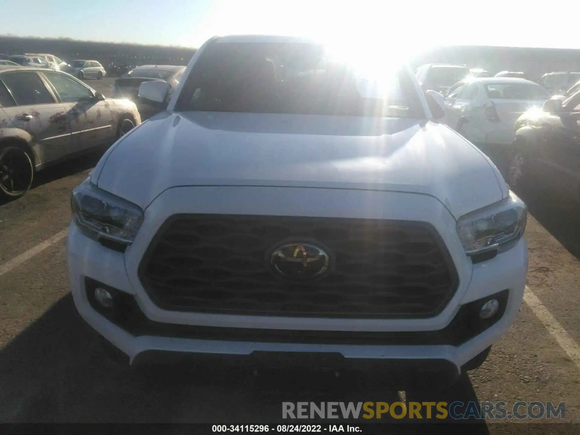 6 Photograph of a damaged car 3TMCZ5AN9MM410986 TOYOTA TACOMA 4WD 2021