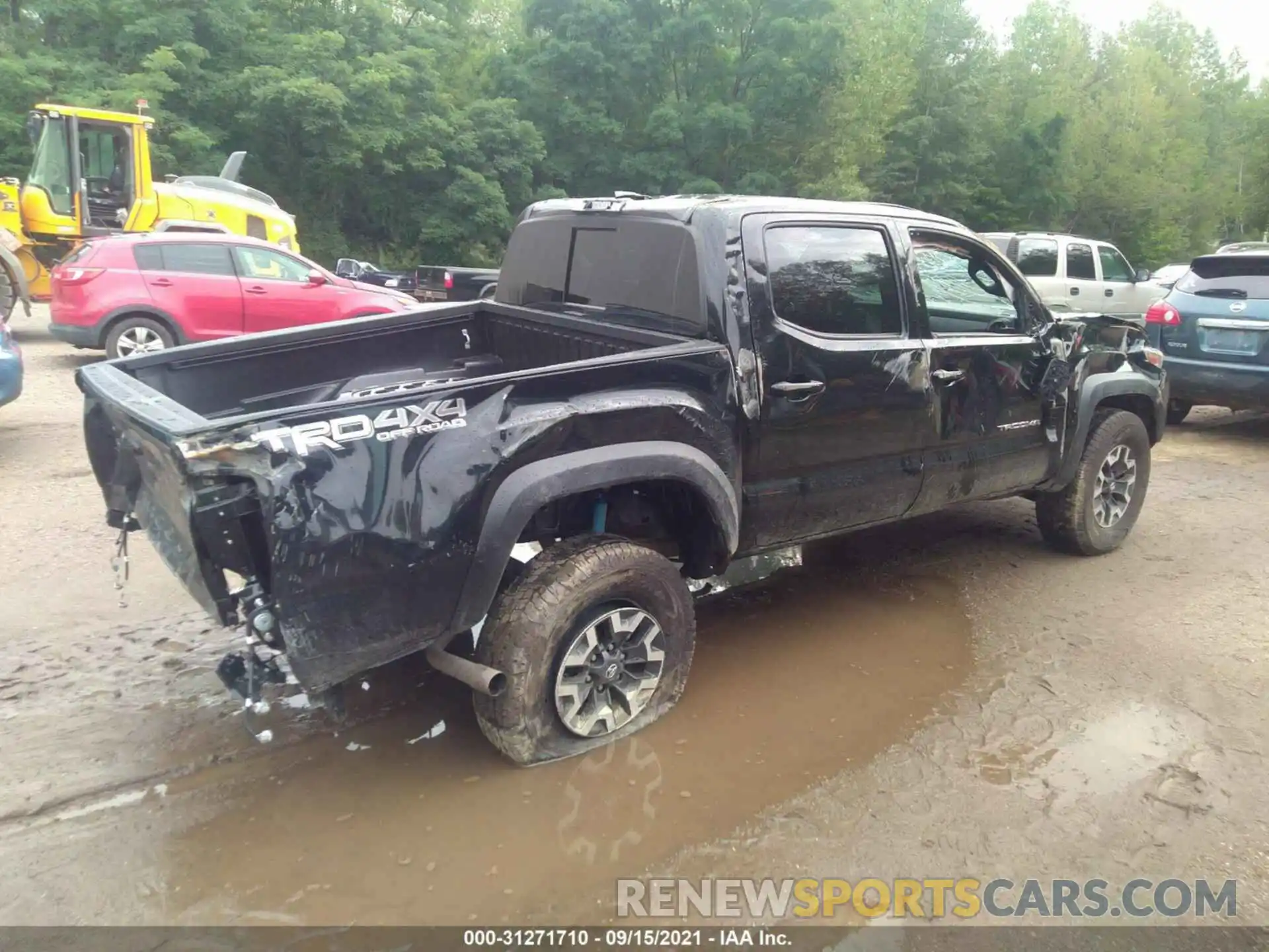 4 Photograph of a damaged car 3TMCZ5AN9MM428078 TOYOTA TACOMA 4WD 2021