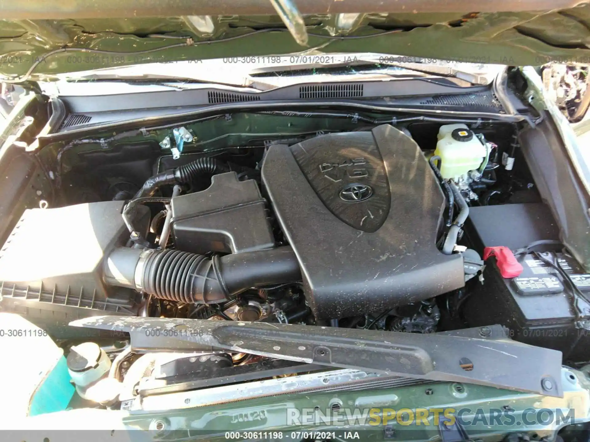 10 Photograph of a damaged car 3TMCZ5AN9MM428579 TOYOTA TACOMA 4WD 2021