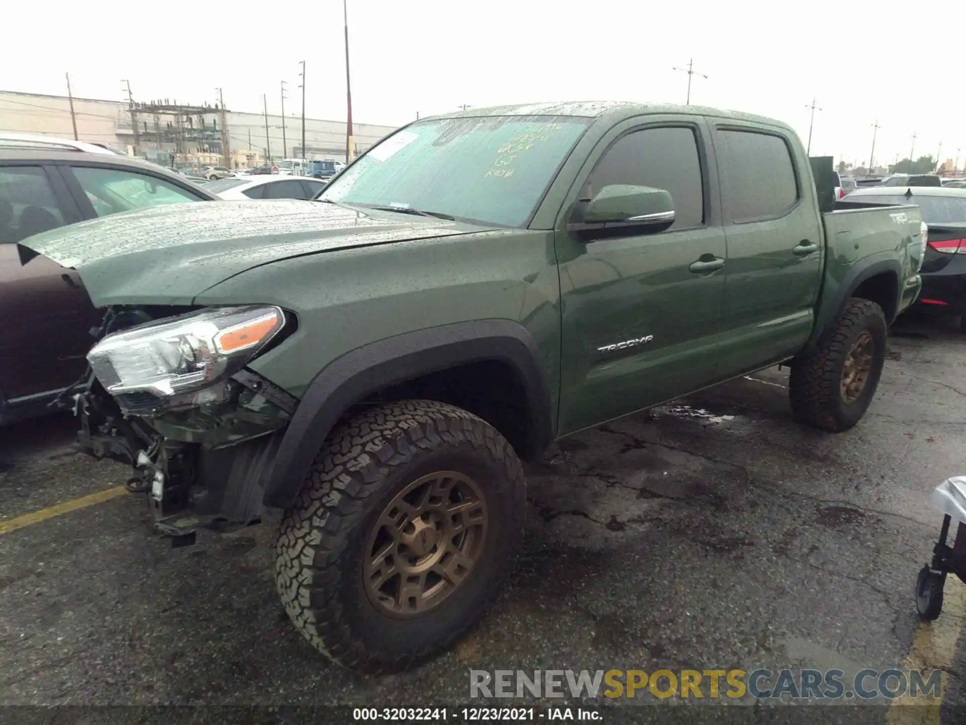 2 Photograph of a damaged car 3TMCZ5AN9MM430185 TOYOTA TACOMA 4WD 2021