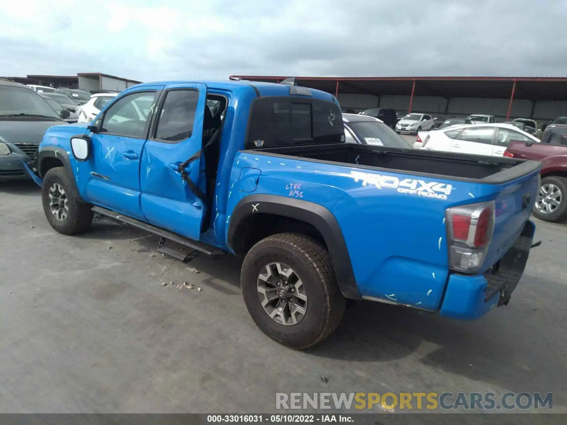 3 Photograph of a damaged car 3TMCZ5AN9MM431921 TOYOTA TACOMA 4WD 2021