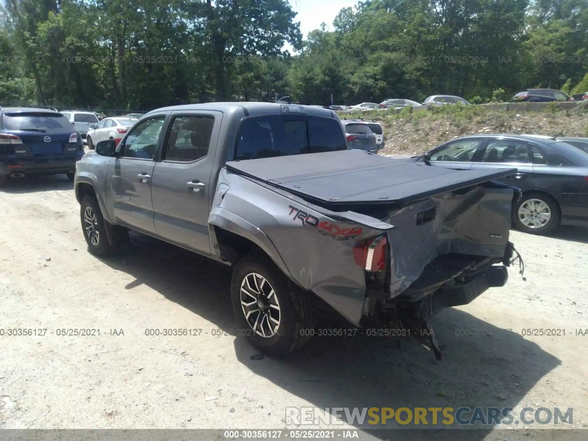 3 Photograph of a damaged car 3TMCZ5ANXMM372085 TOYOTA TACOMA 4WD 2021