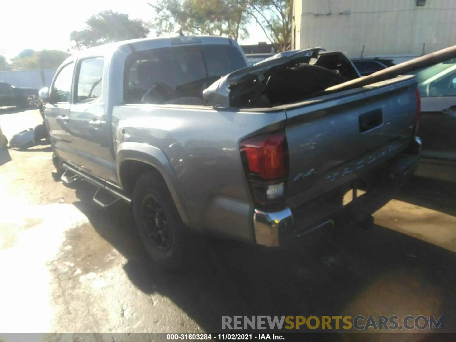 3 Photograph of a damaged car 3TMCZ5ANXMM377125 TOYOTA TACOMA 4WD 2021