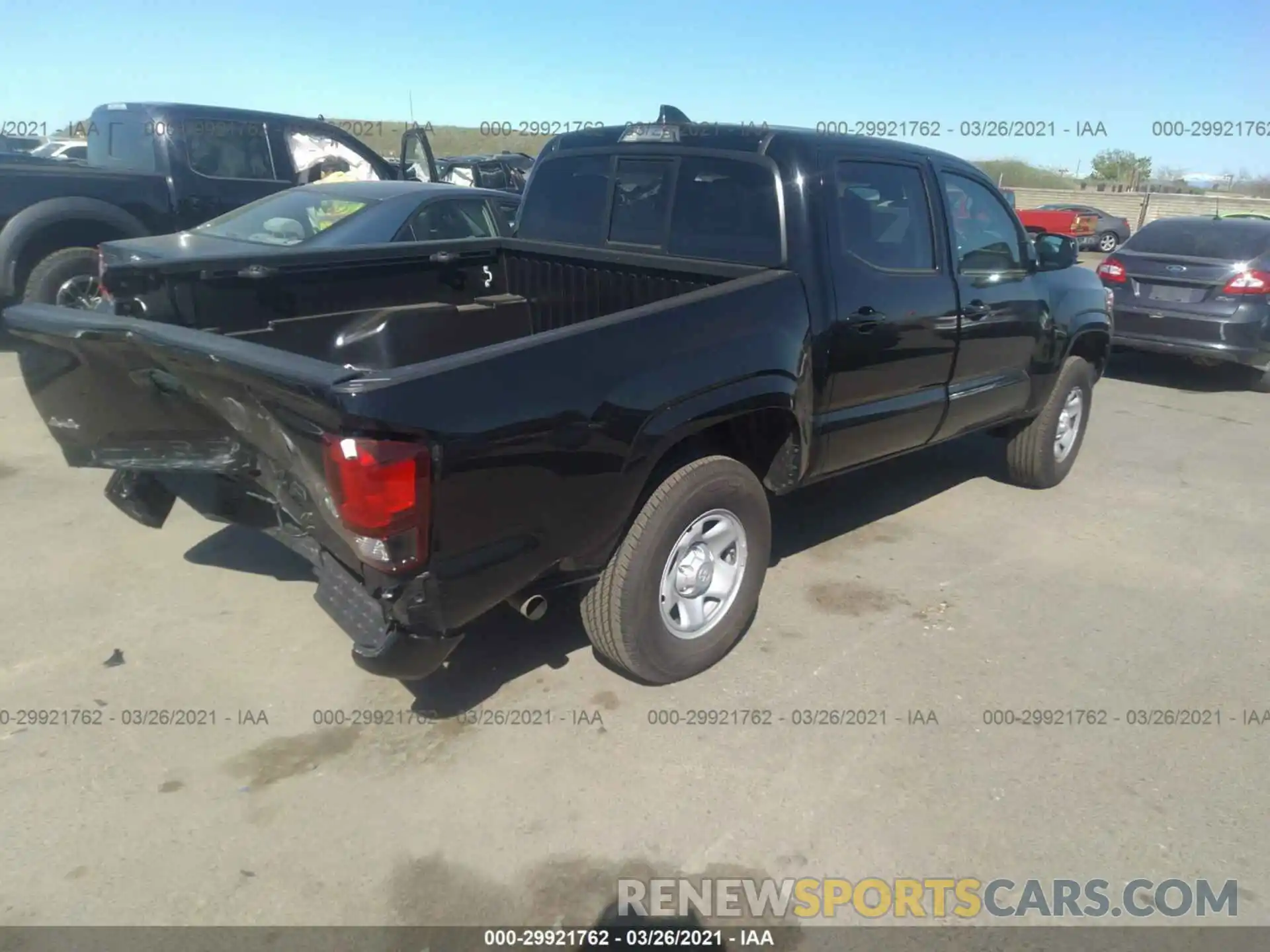 4 Фотография поврежденного автомобиля 3TMCZ5ANXMM390862 TOYOTA TACOMA 4WD 2021