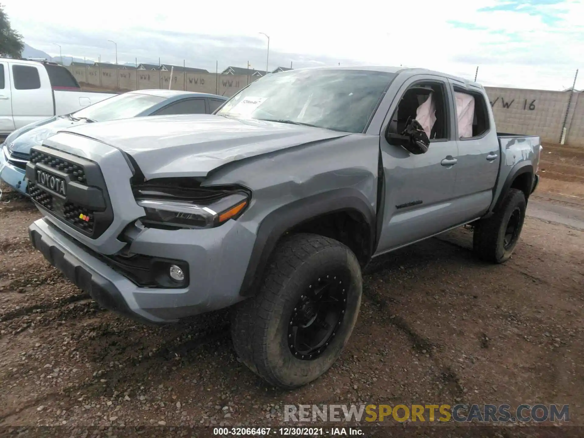 2 Photograph of a damaged car 3TMCZ5ANXMM394152 TOYOTA TACOMA 4WD 2021